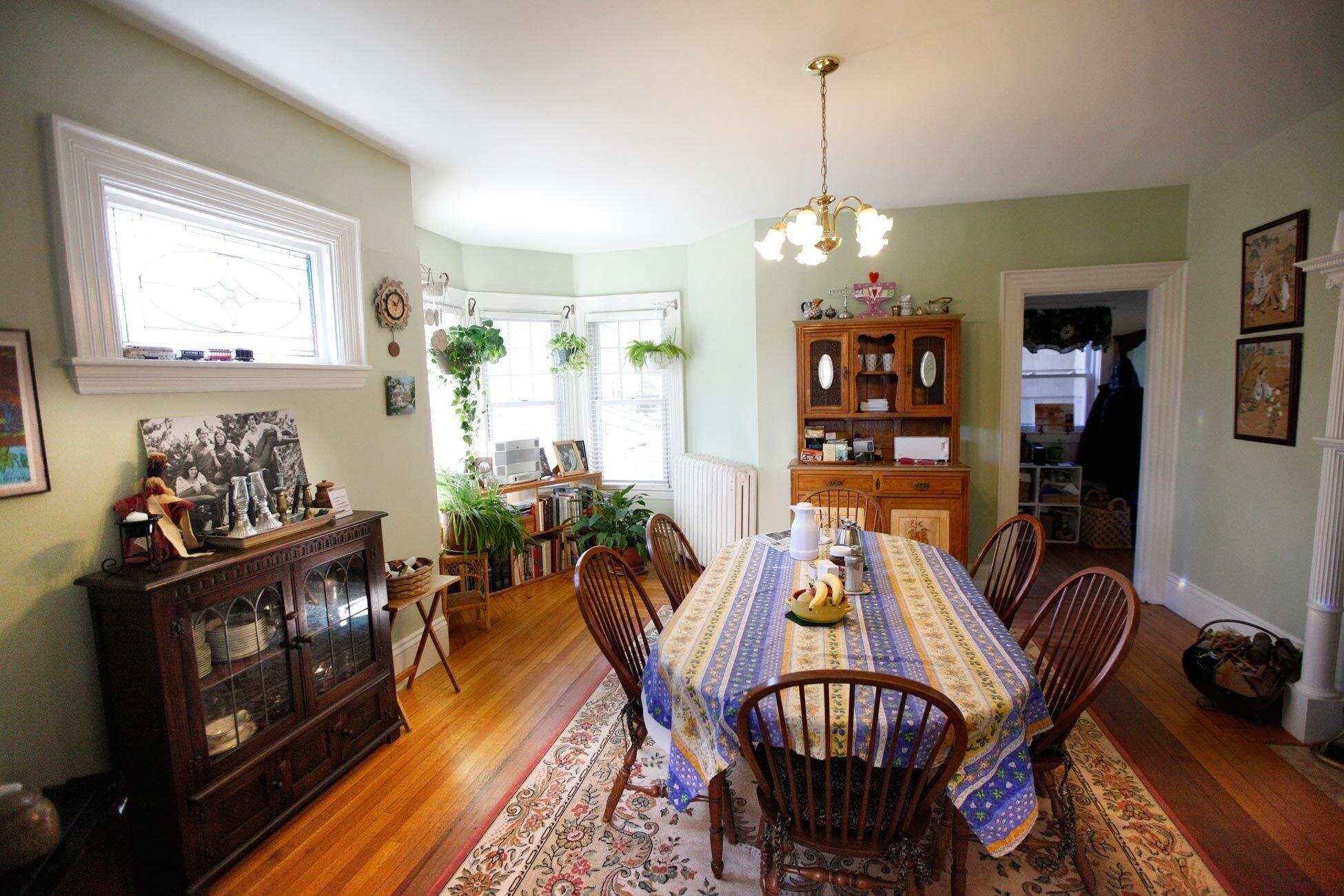 Restaurant A Village Bed and Breakfast