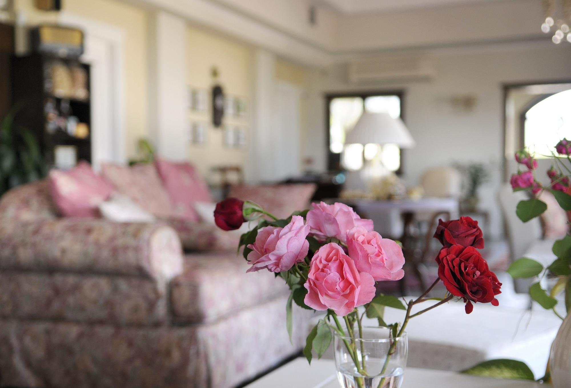 Vista Lobby Jennifer Home Hotel