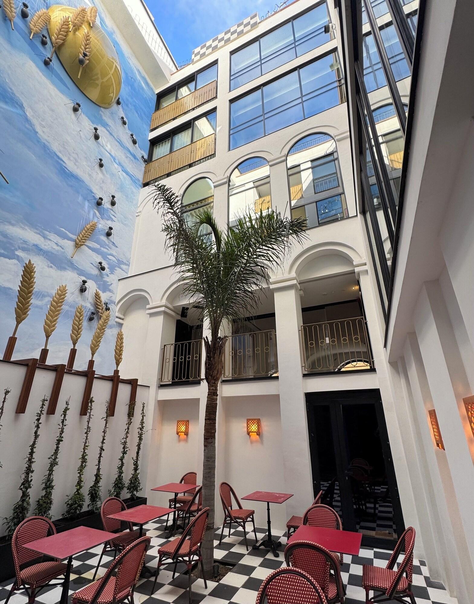 Varios Hotel Divino by Fimedhotels
