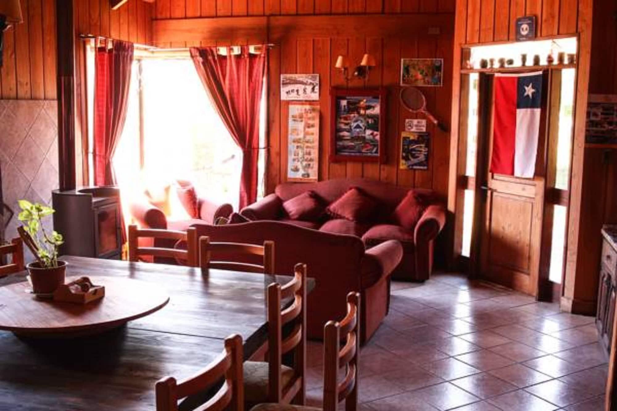 Vista Lobby Hostal el Nogal Pucón