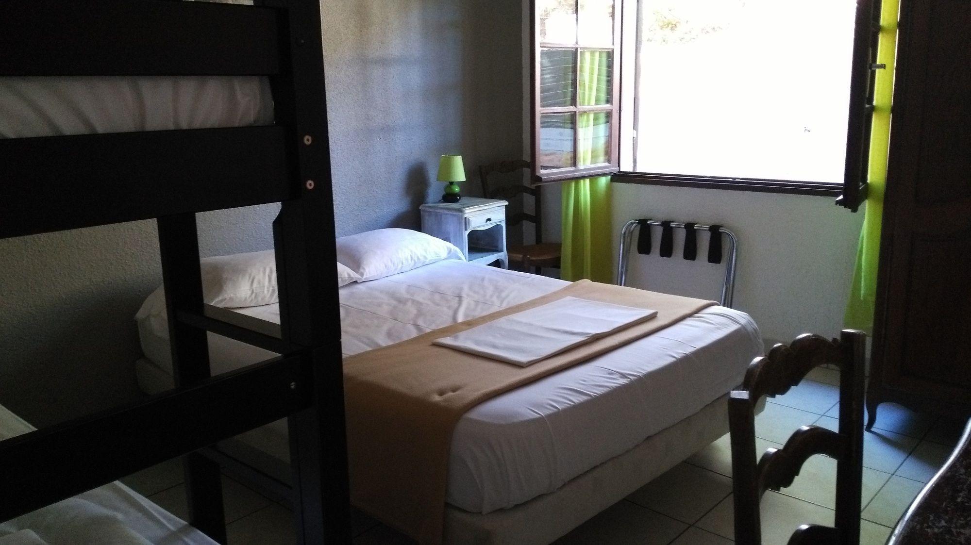 Habitación Auberge Ferayola
