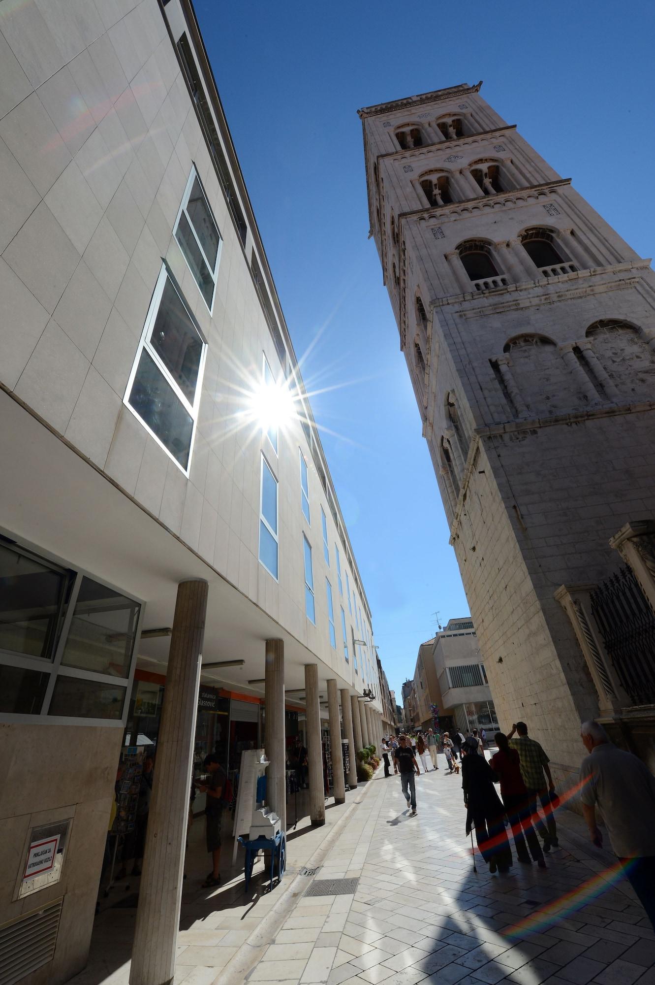 Vista Exterior Boutique Hostel Forum