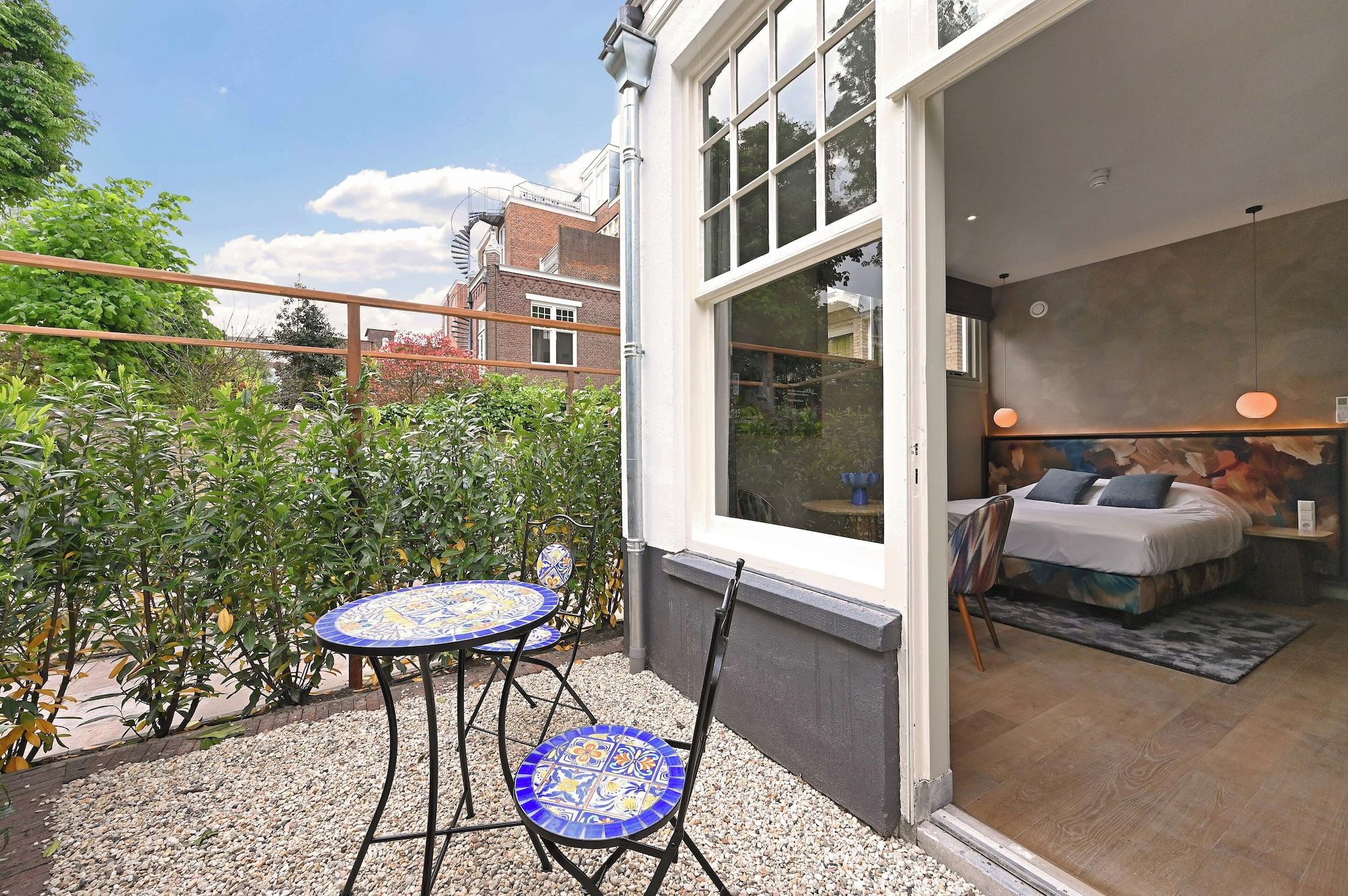 Equipamiento de Habitación Novallure Nassau Residence