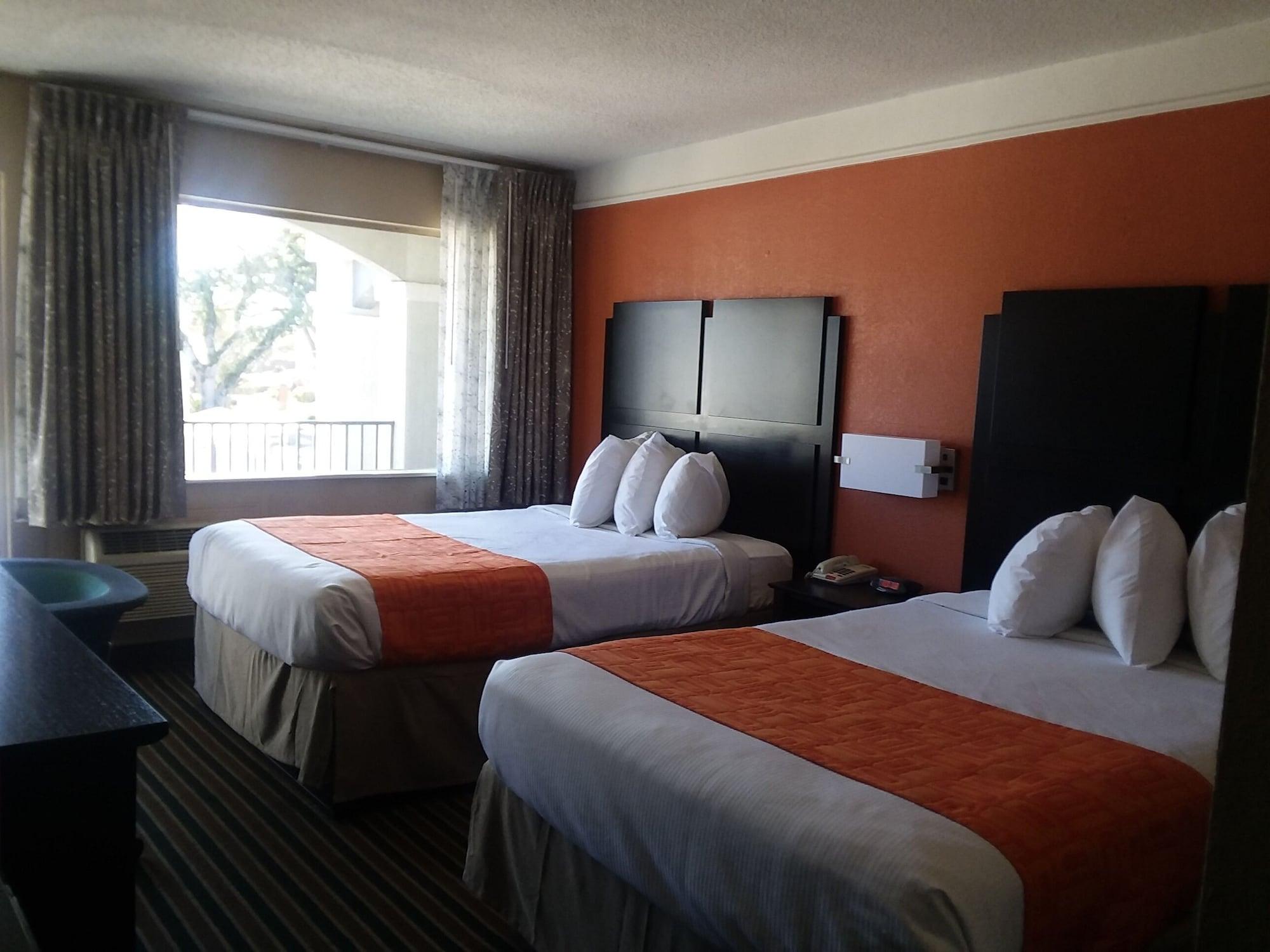 Habitación Howard Johnson by Wyndham Historic Lake Charles