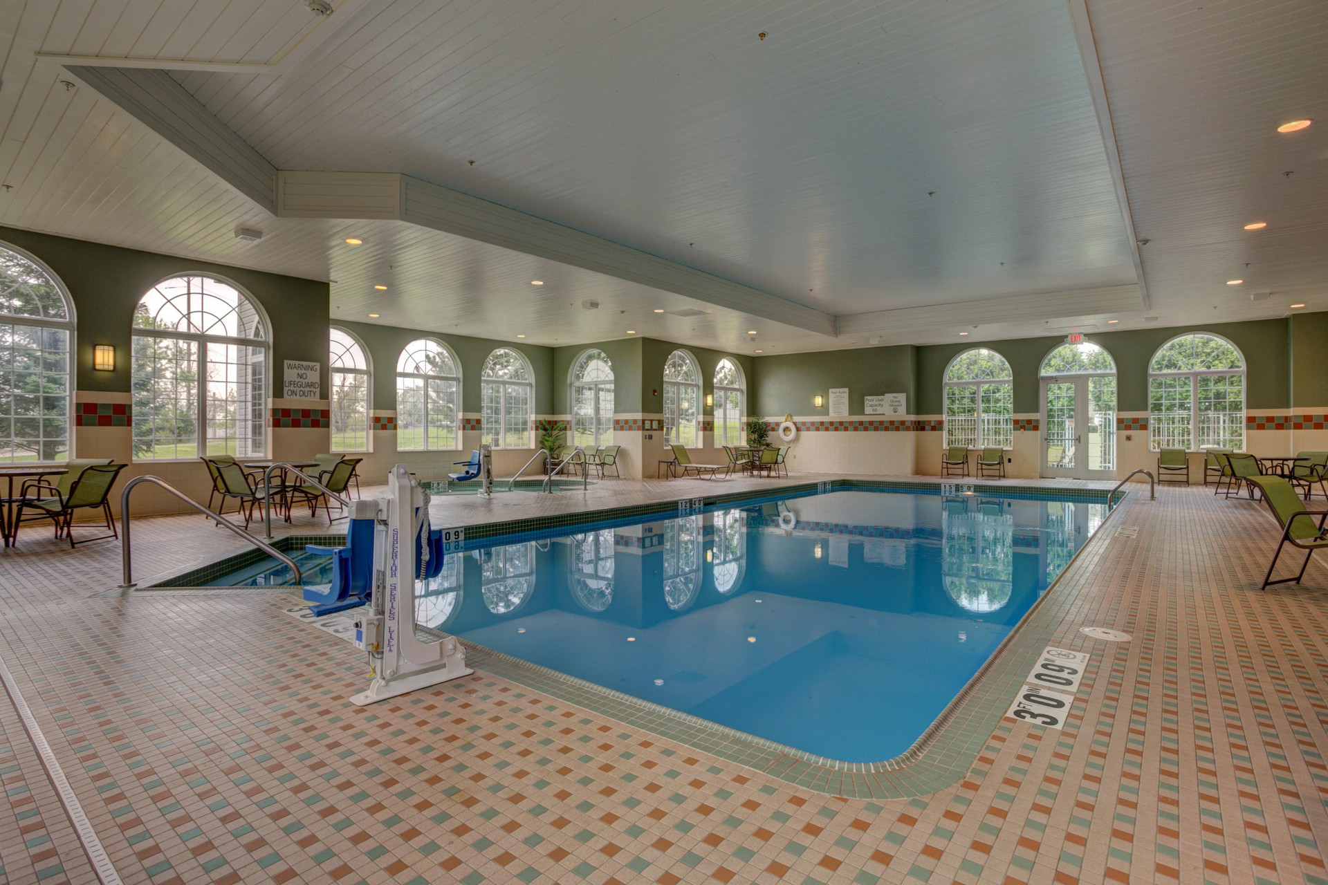Vista Piscina Holiday Inn Hotel & Suites-Milwaukee Airport by IHG