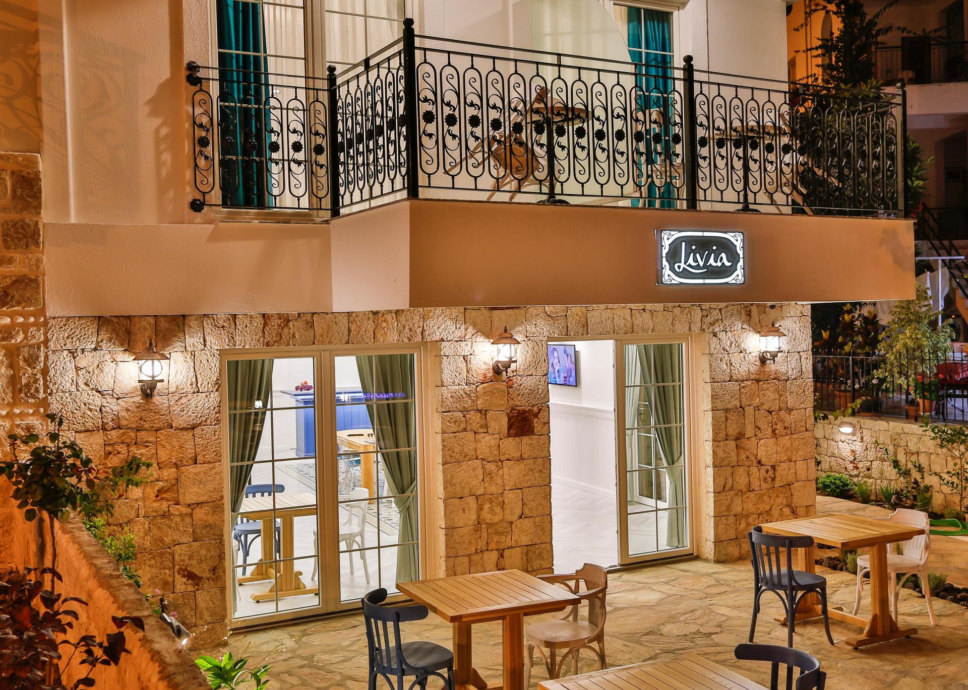 Vista Exterior Livia Hotel