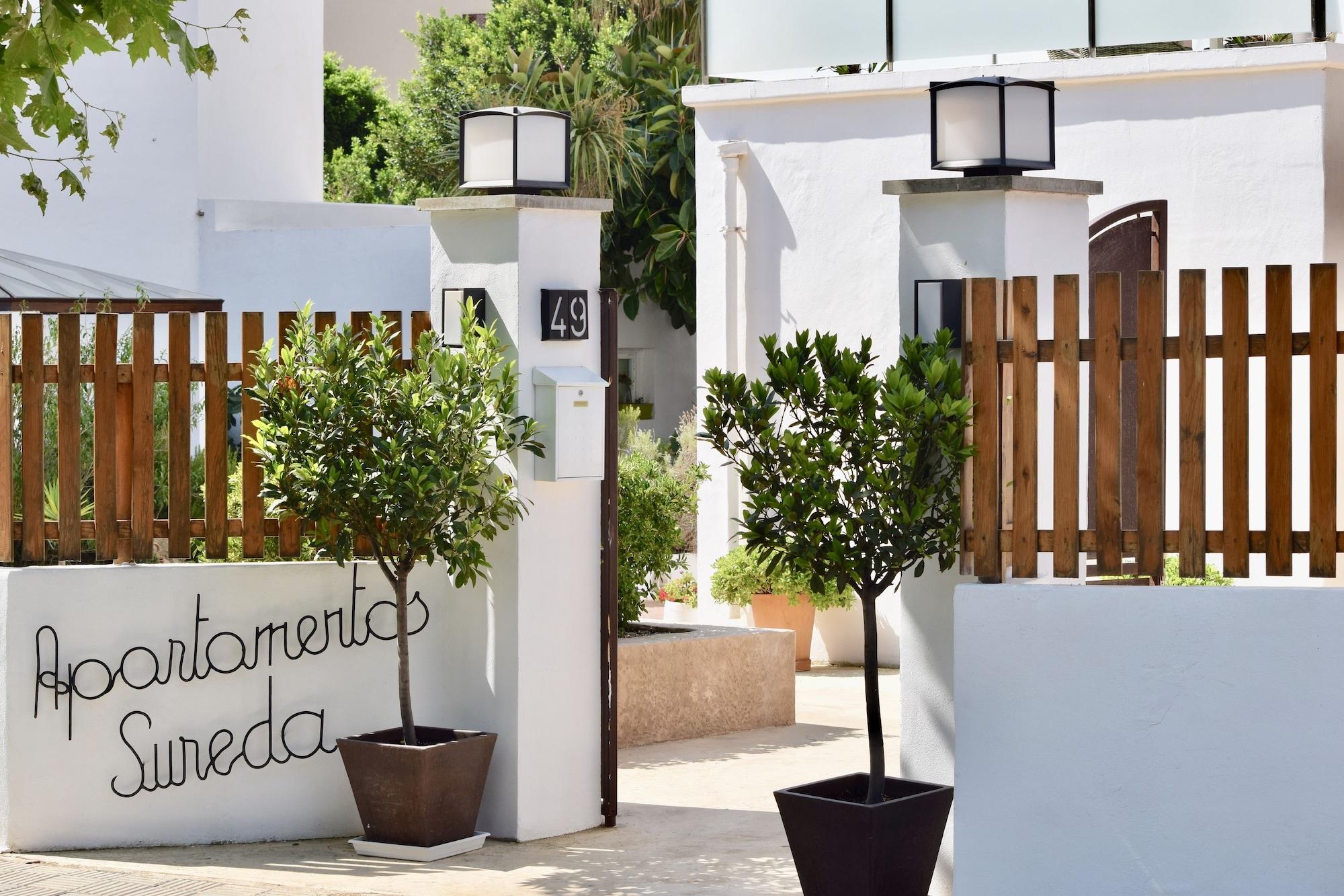 Vista Exterior Apartamentos Sureda