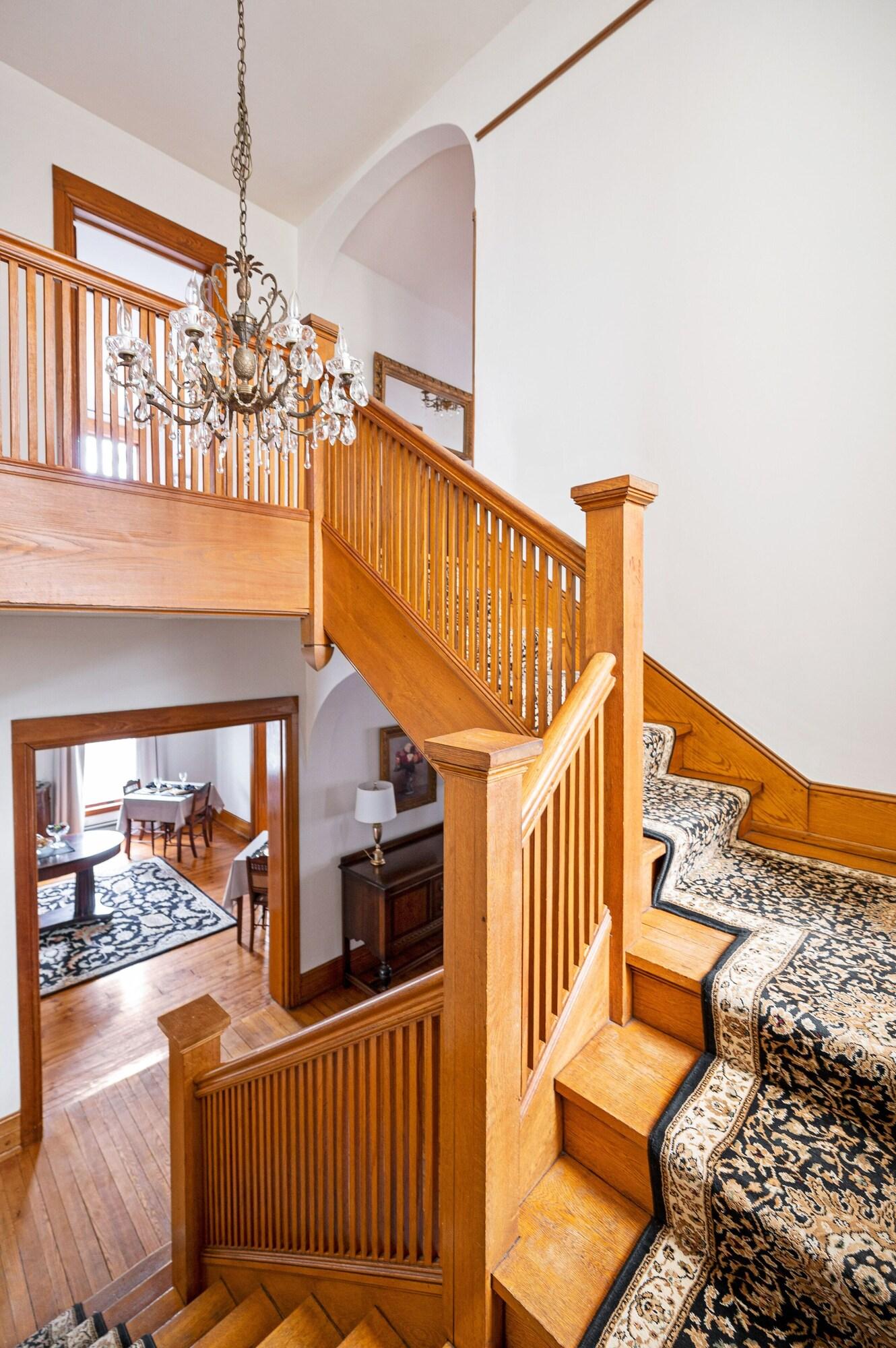 Varios Stratton Creek Inn
