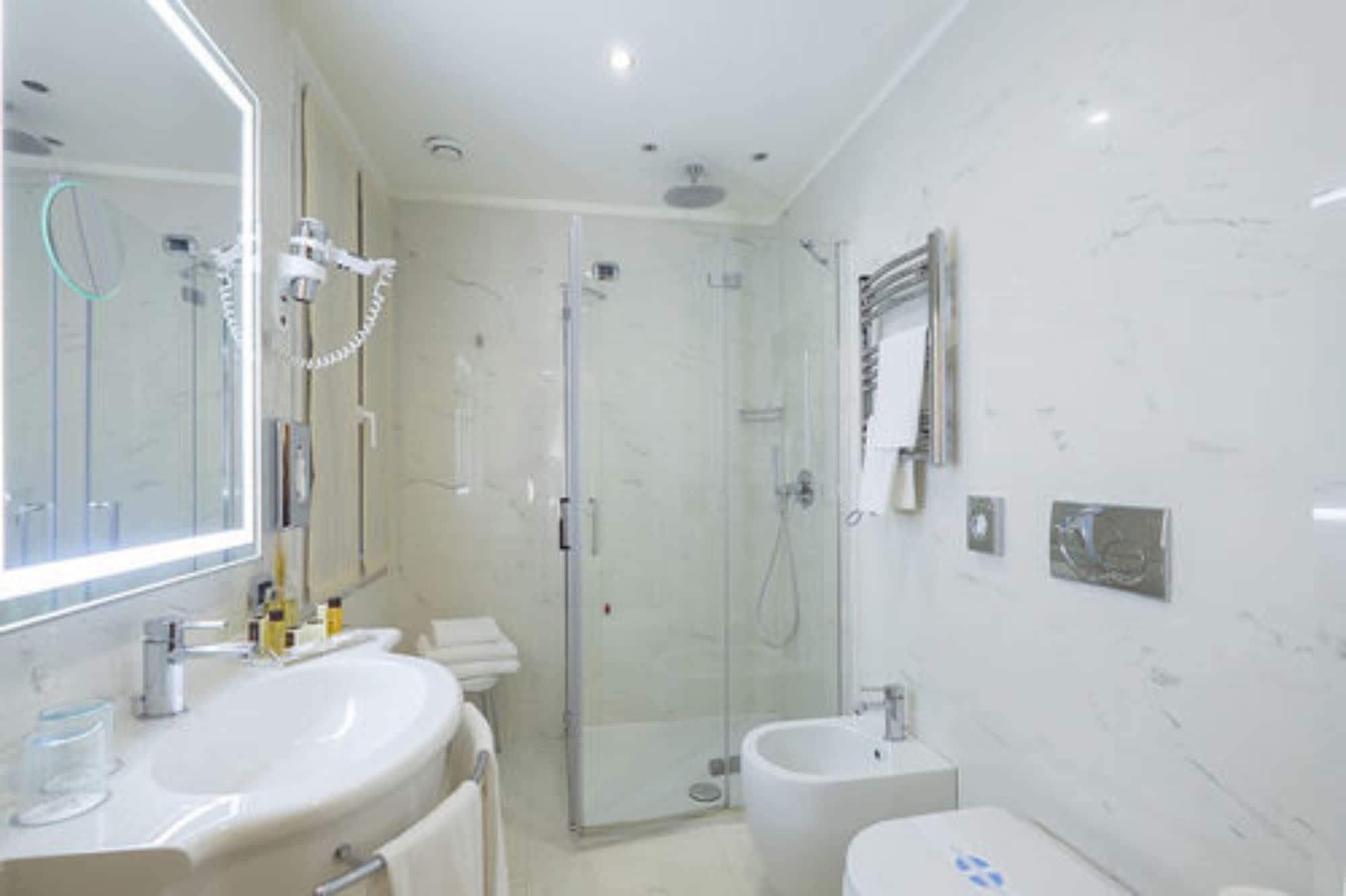 Equipamiento de Habitación Teco Hotel