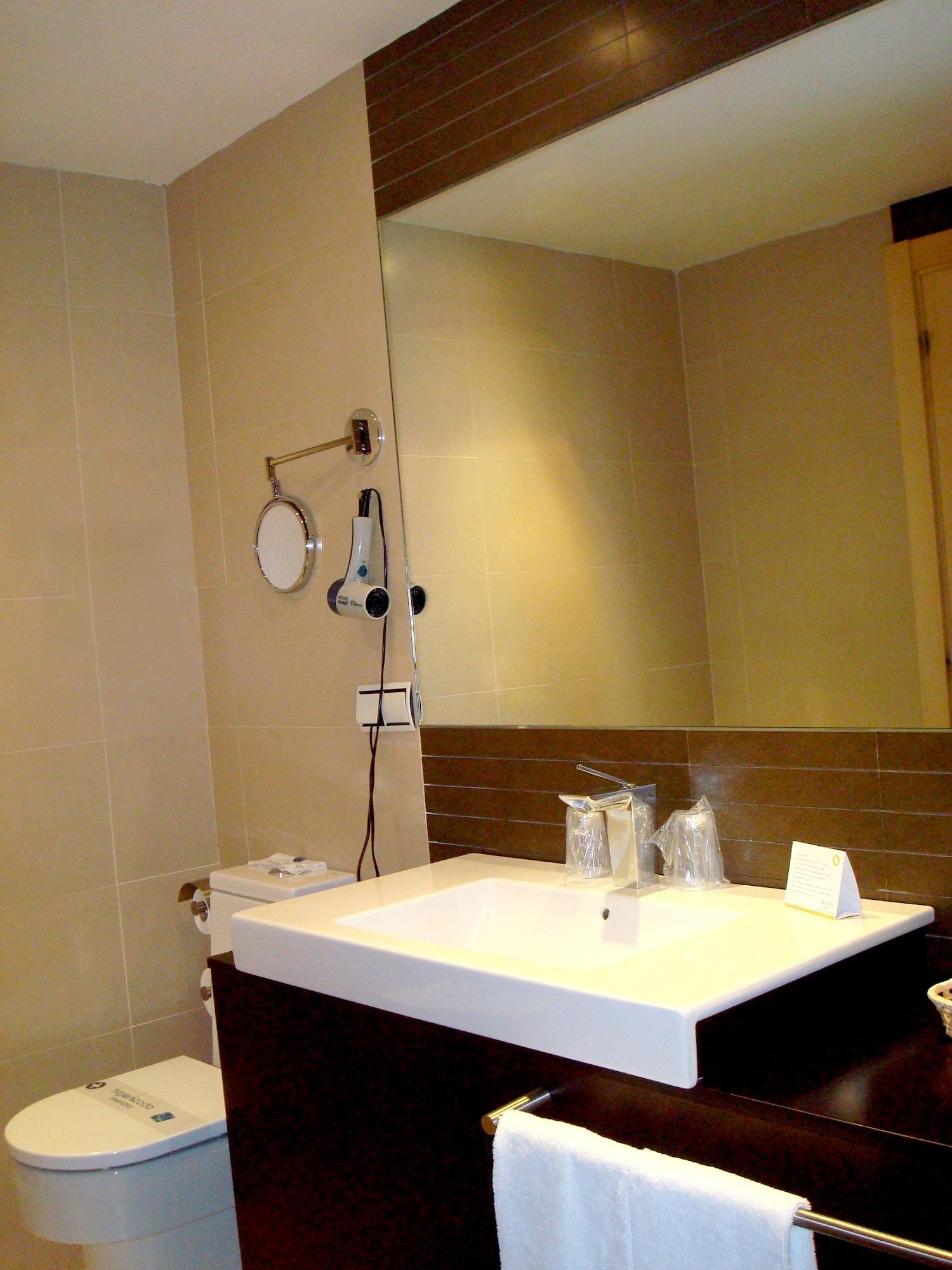 Equipamiento de Habitación Hotel Sercotel Portales