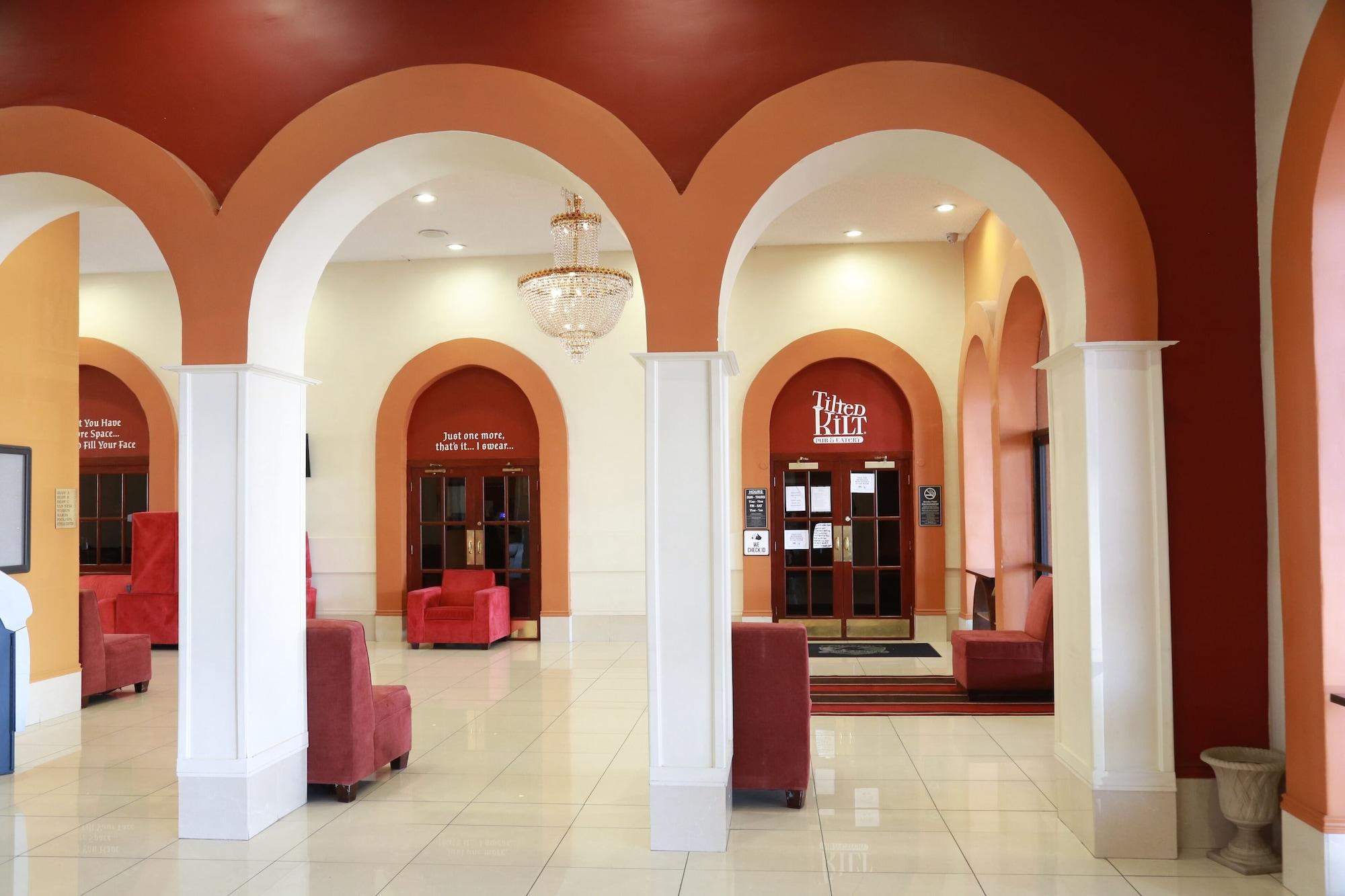 Vista Lobby Ramada by Wyndham Fresno North