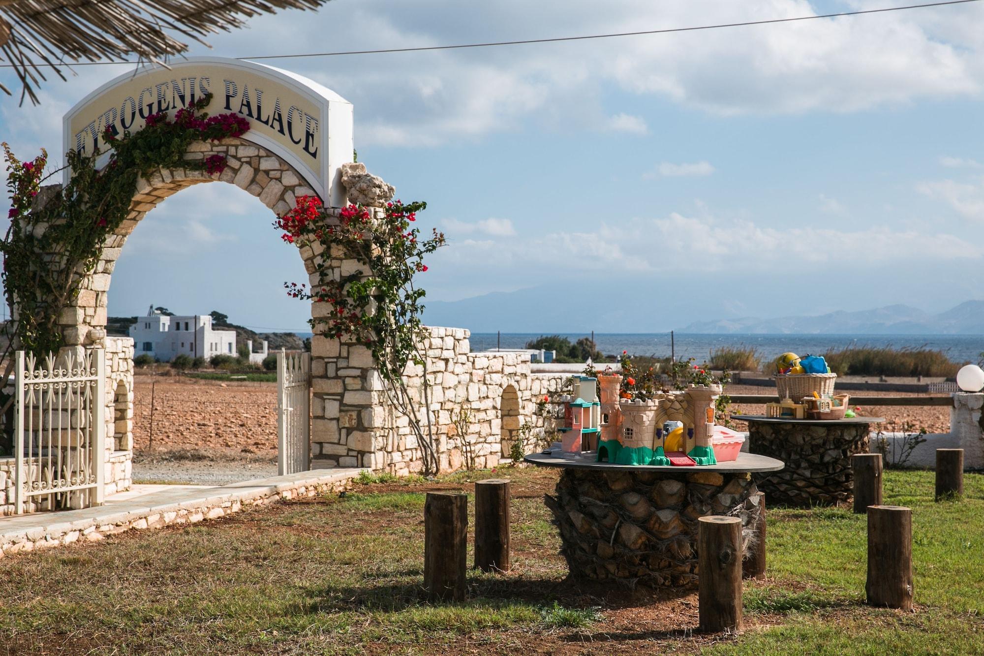 Instalaciones Recreativas Fyrogenis Palace Hotel - Apartments