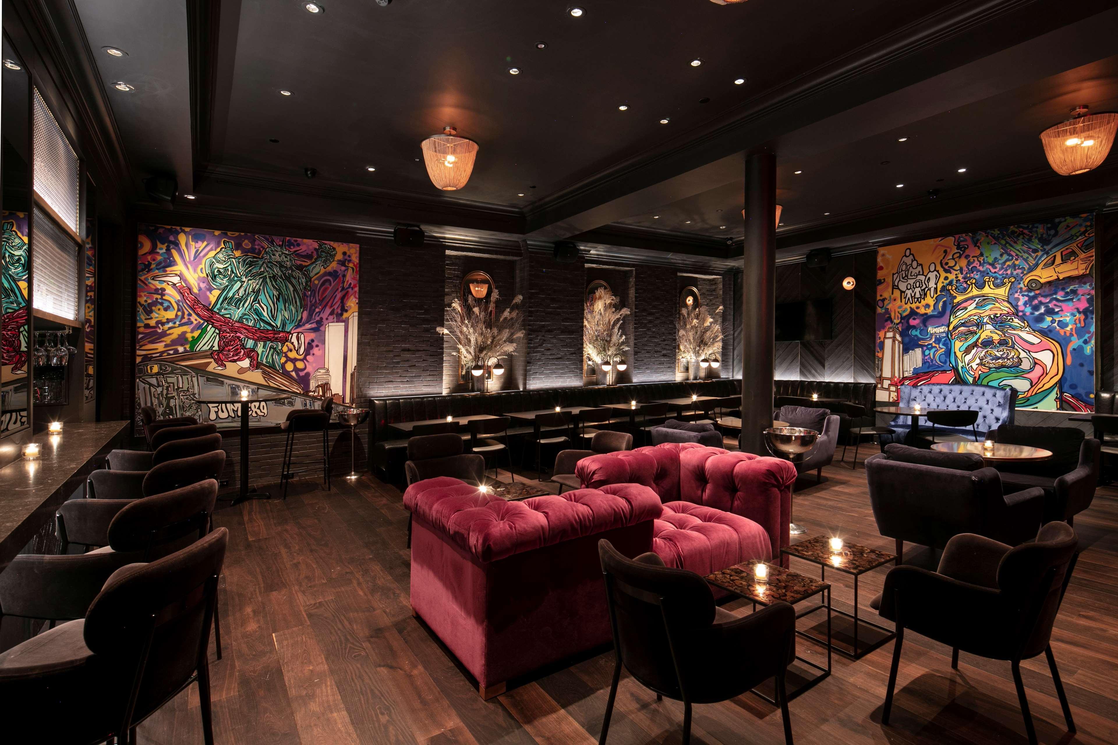 Bar/Salón Kixby