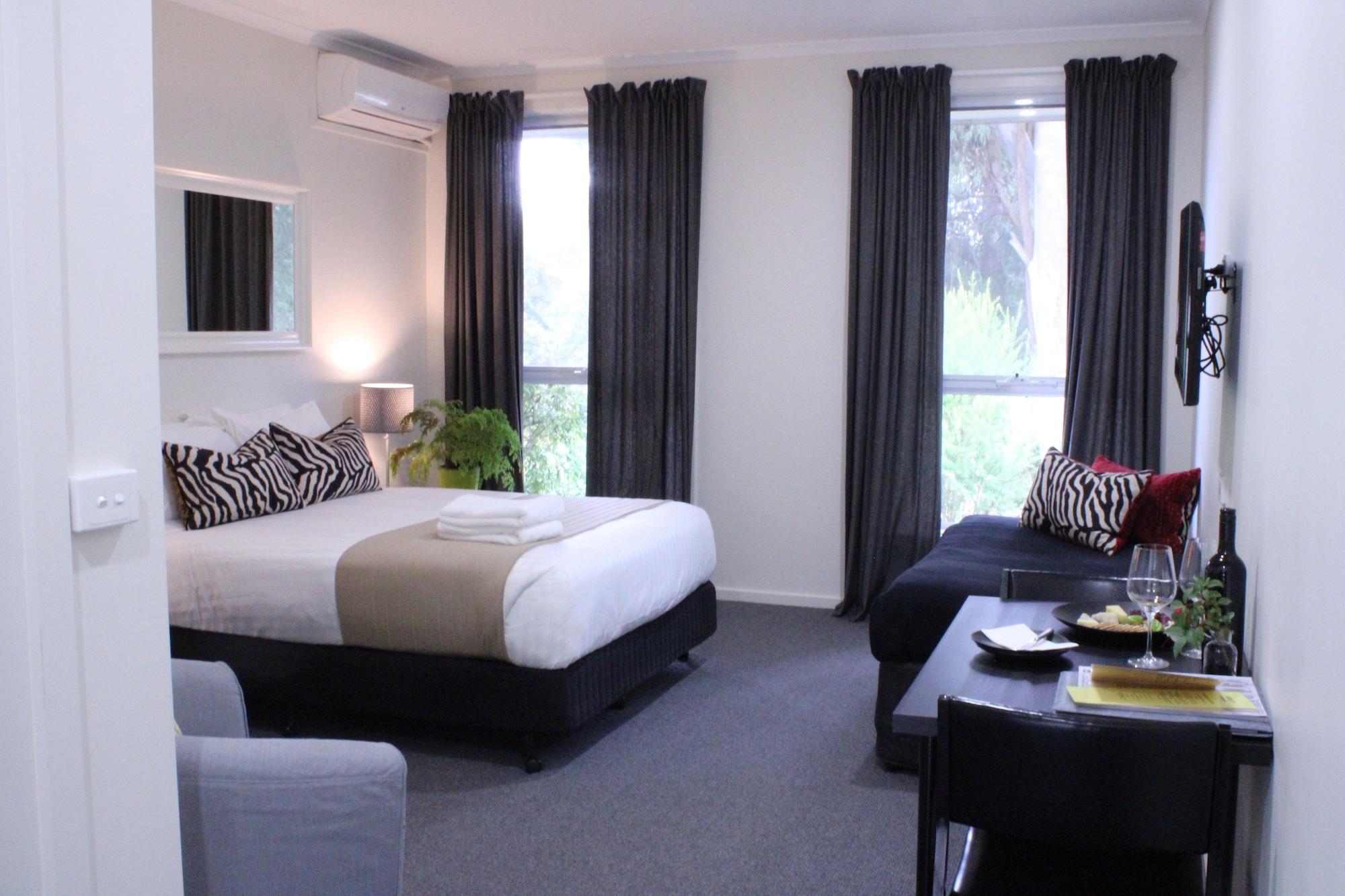 Varios Prom Country Lodge