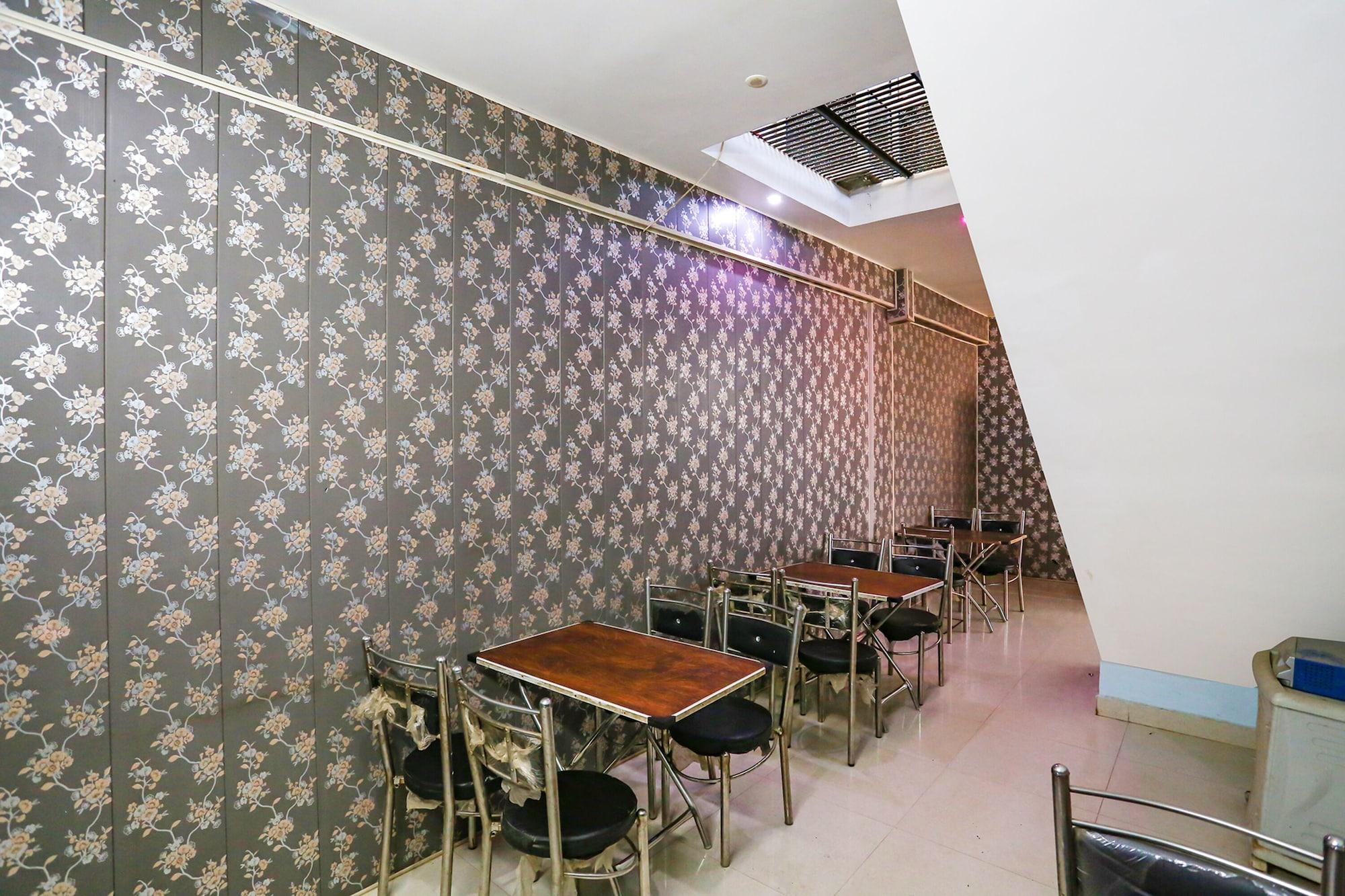 Restaurant Fabhotel Occazia Palace