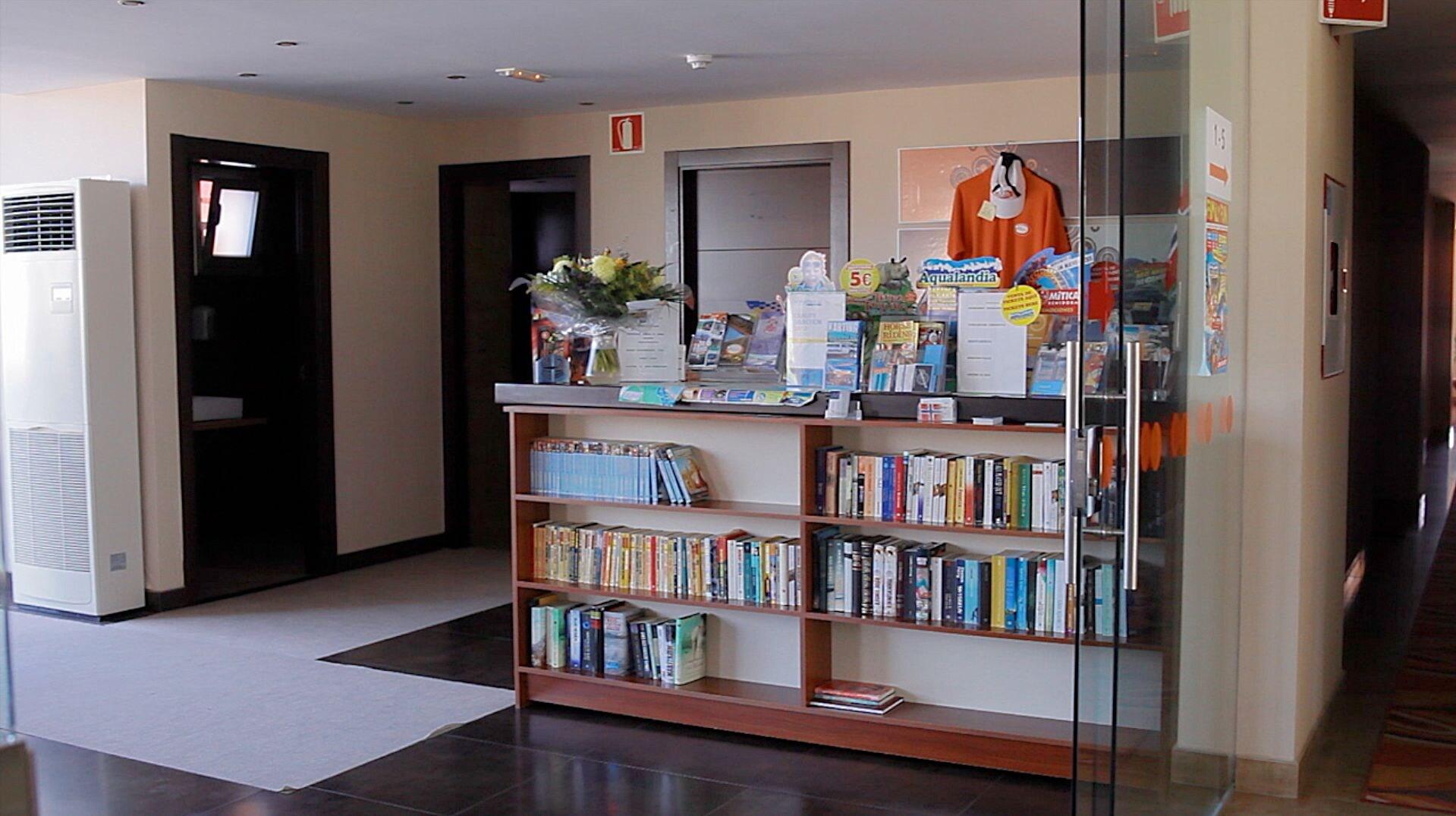 Vista Lobby Albir Palace Apartments