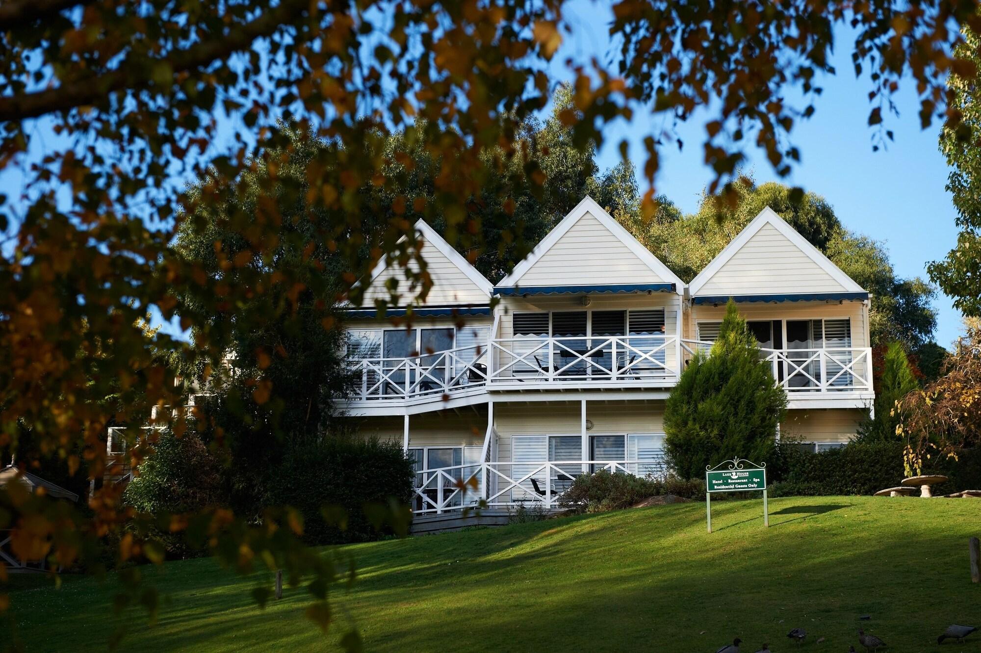 Vista Lobby Lake House Daylesford