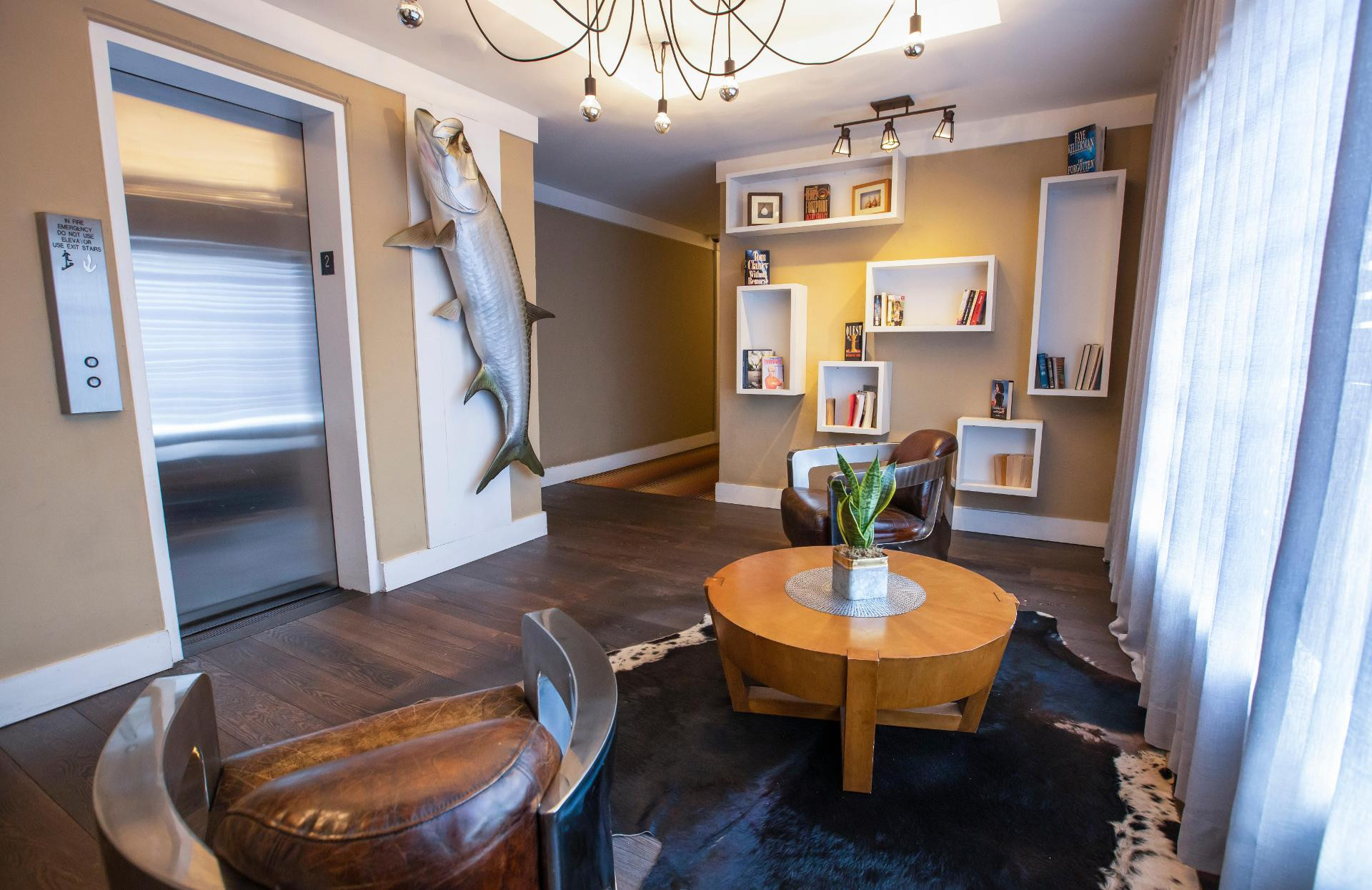 Hotel Lincoln Arms Suites