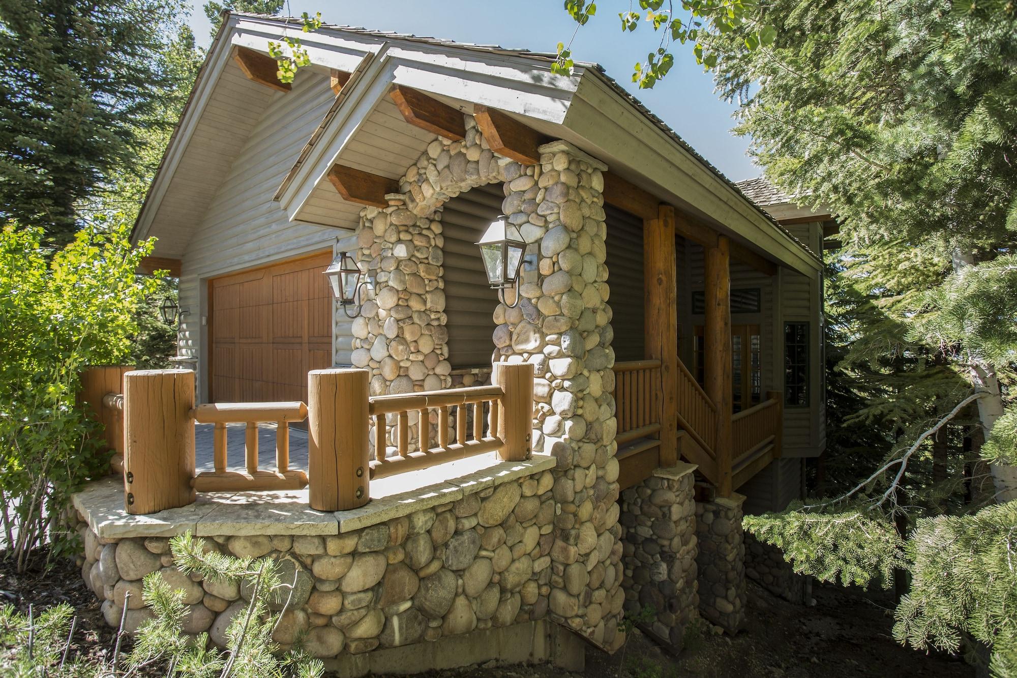 Vista Exterior Deer Valley's Signature Collection