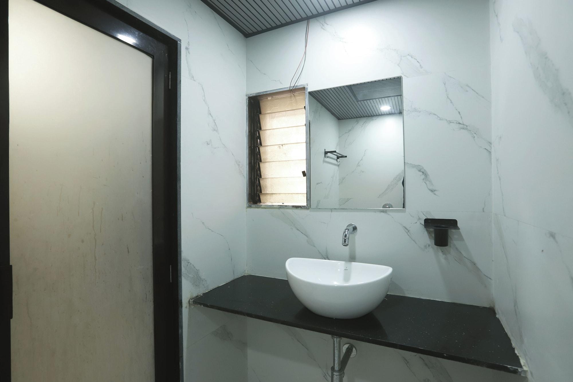 Equipamiento de Habitación Hotel Karishma Dadar