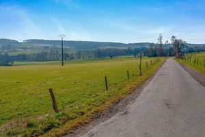 Alquiler Vacacional - The Waltz of the Chickadees in Somme Leuze