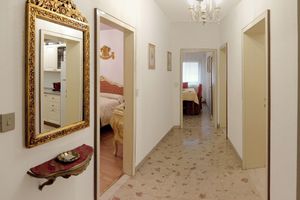 Alquiler Vacacional - 'Palazzo Rossi' Apartment 3A in the historic centre with free parking and Wi-Fi