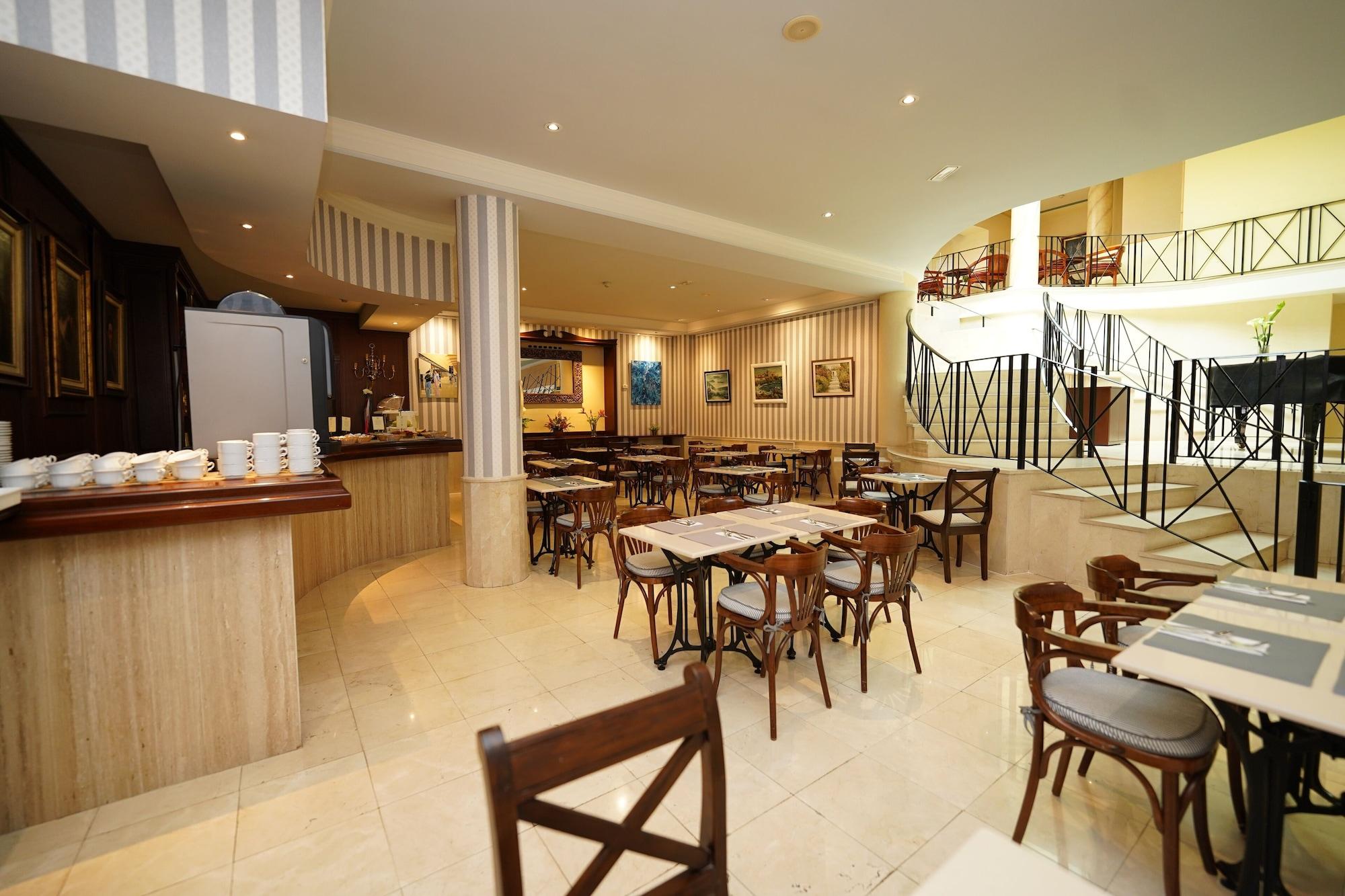 Restaurant RF Apartamentos Bambi - Adults Only
