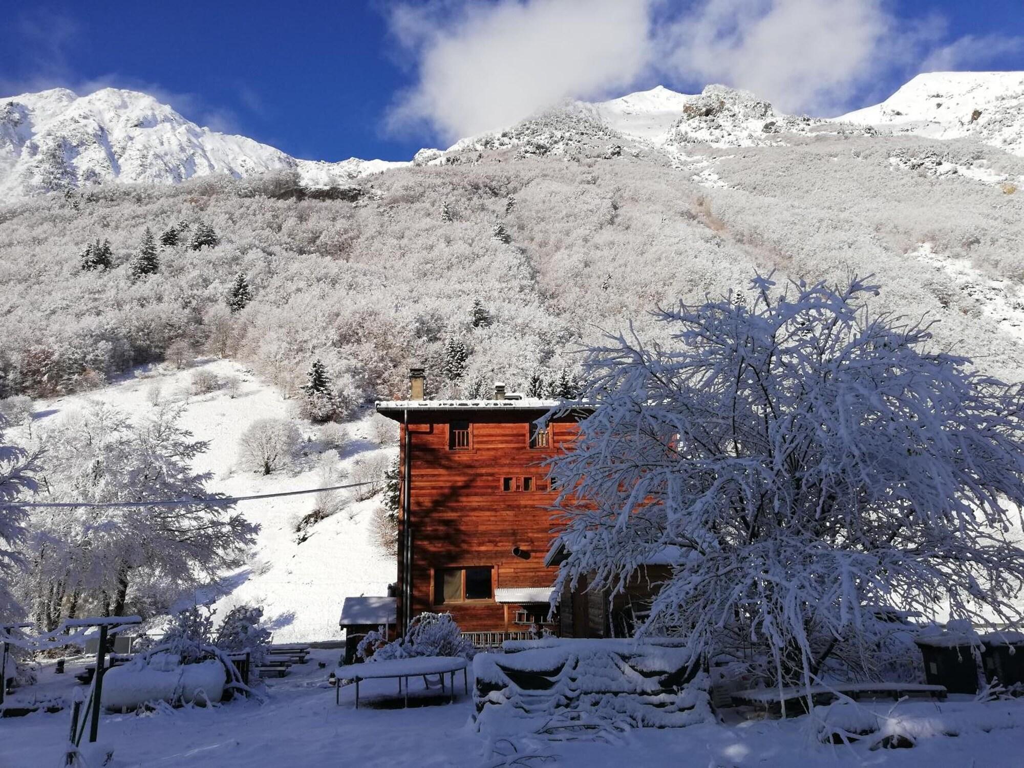 Vista Exterior Gite - Auberge Le Chamois