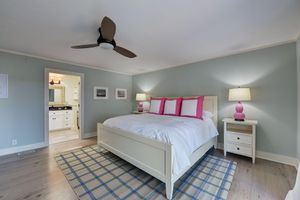 Alquiler Vacacional - Amazing Pool on East Beach, SPA, Short Walk to Beach, 3 Kings plus, Dog Friendly