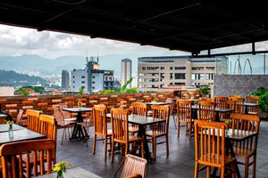 Alojamiento - Appartments Pool And Rooftop Downtown Hotel