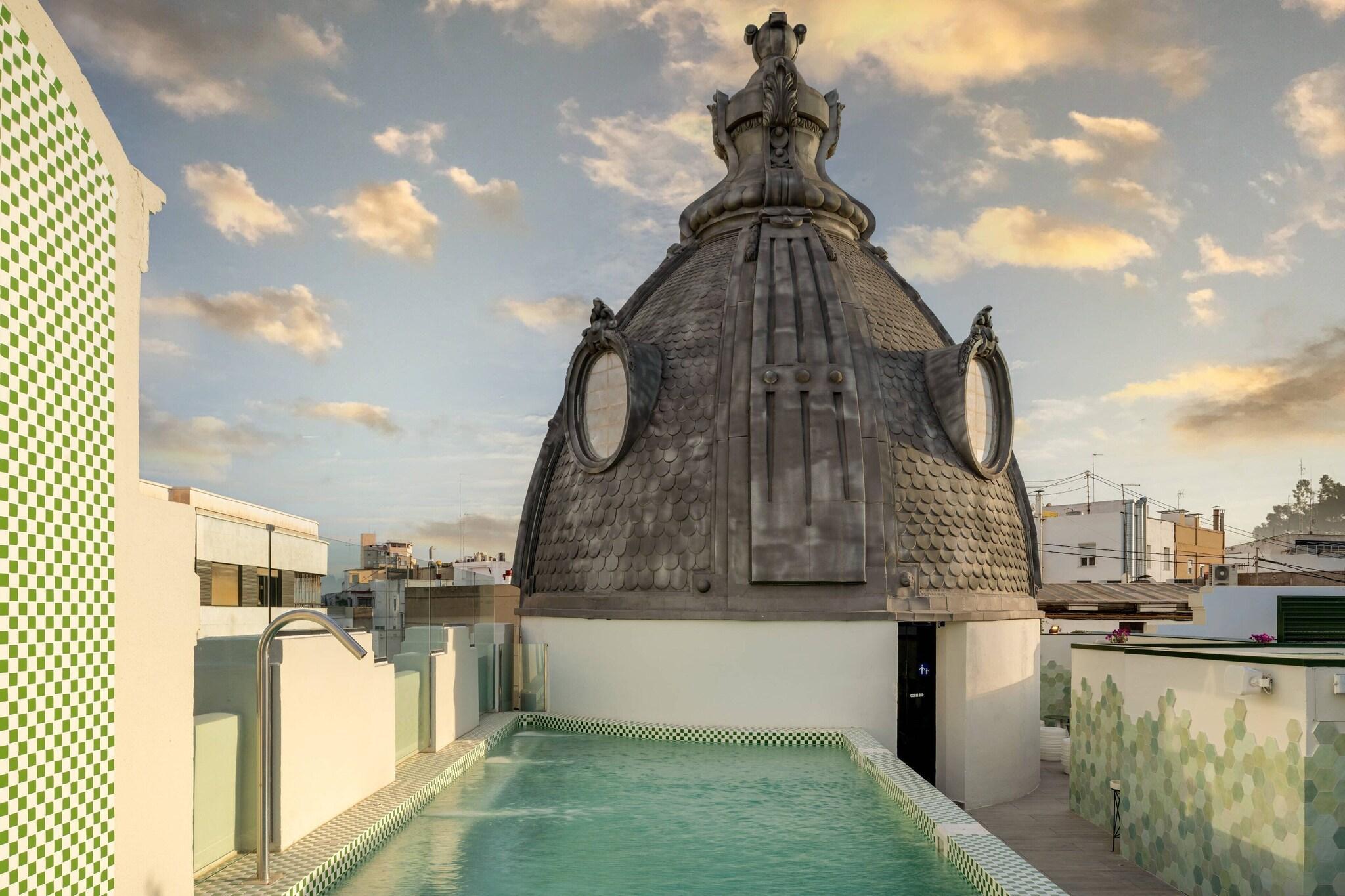 Vista Exterior Palacio Santa Clara, Autograph Collection