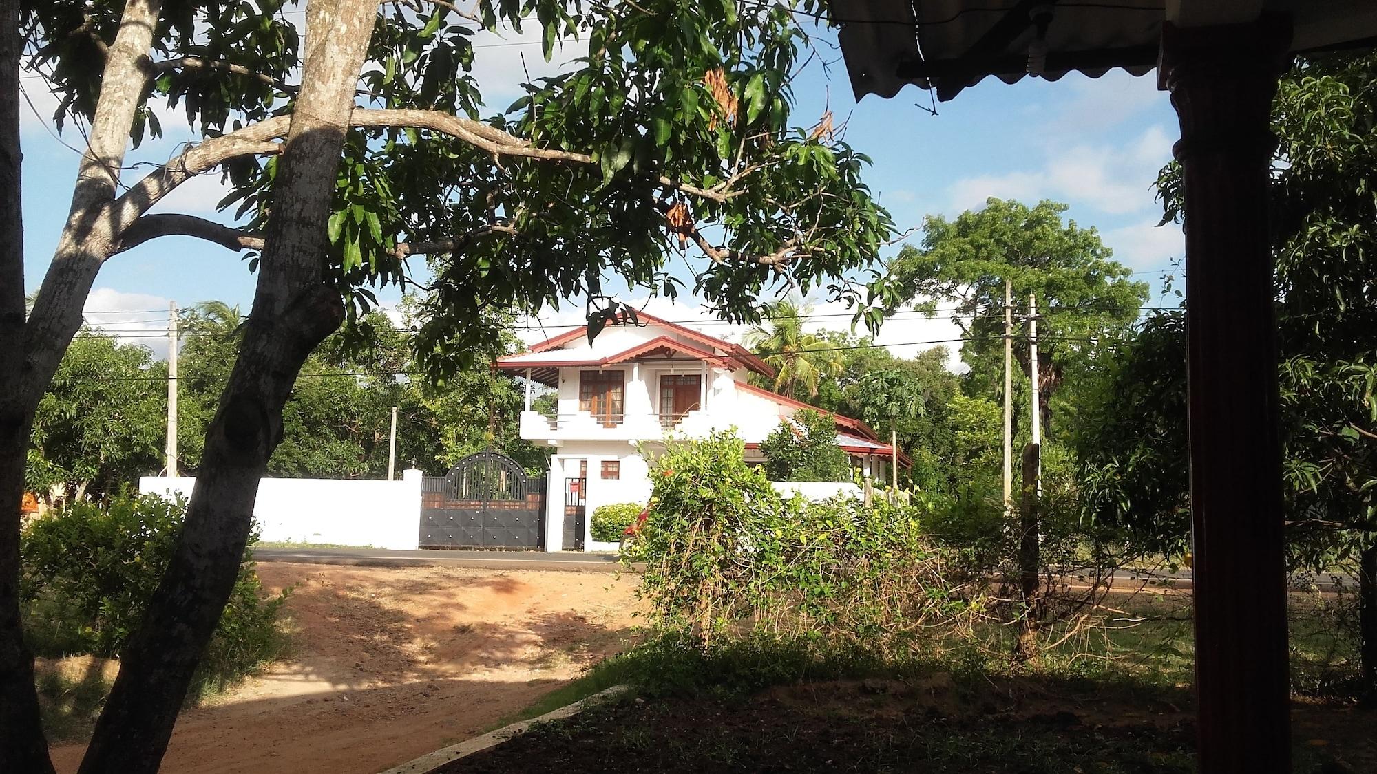 Varios The European Gate