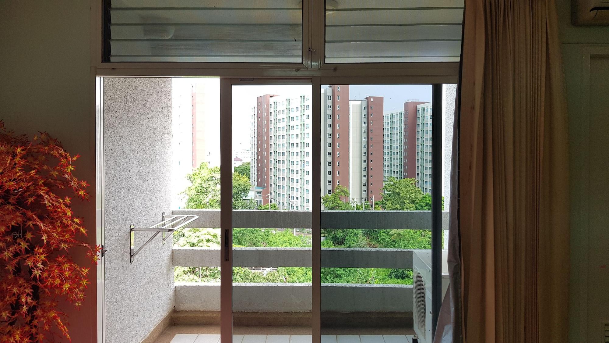 Equipamiento de Habitación Aek Udon Apartment
