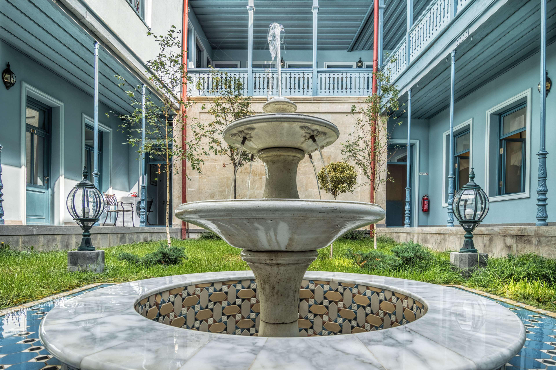 Vista Exterior Golden Tulip Borjomi