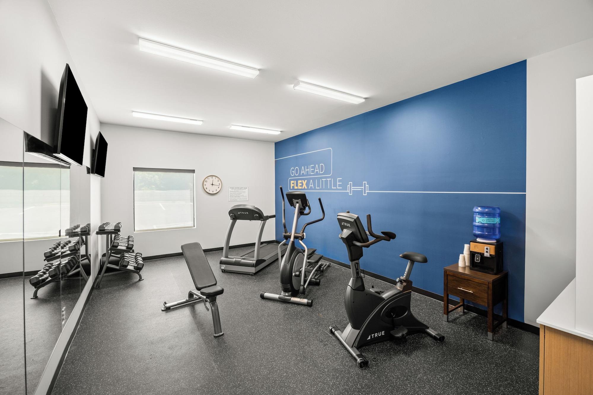 Gimnasio Holiday Inn Express Asheville Woodfin by IHG