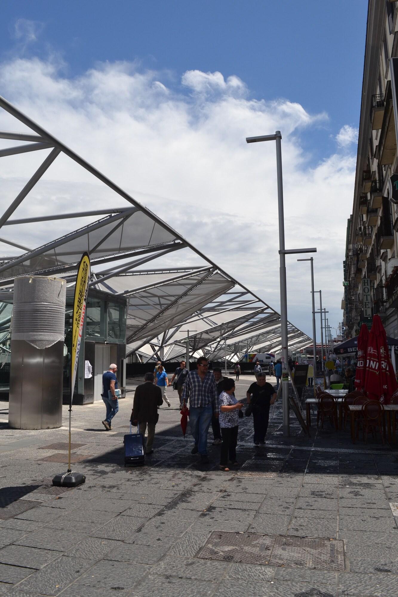 Vista Exterior Hotel Cine Holiday