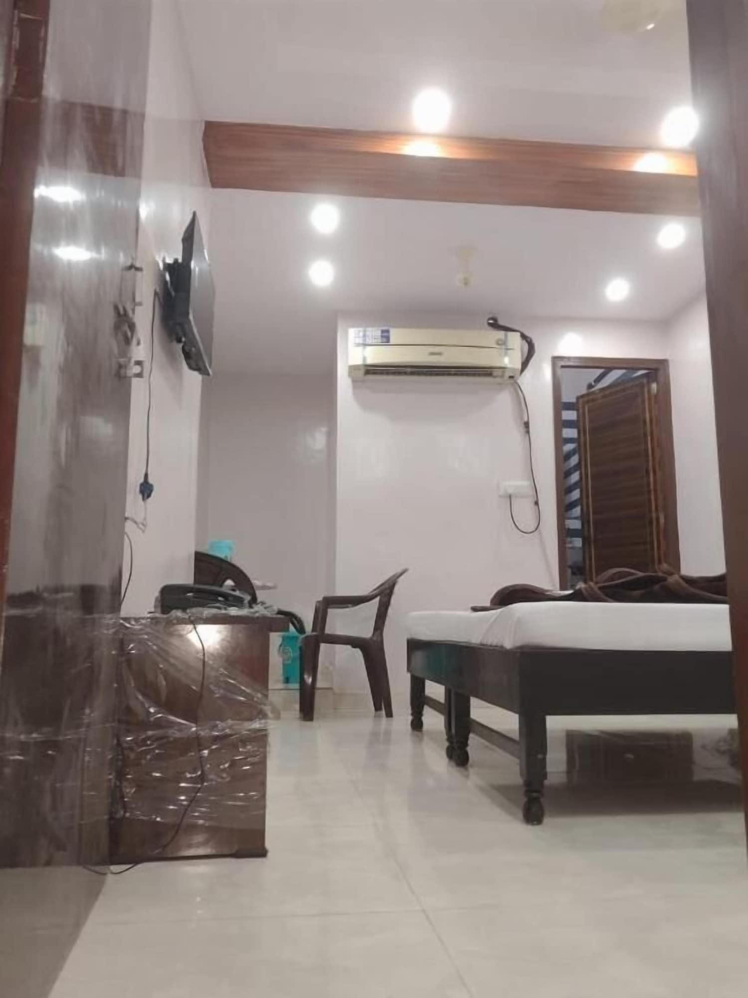 Comodidades del Alojamiento SHARDA INN