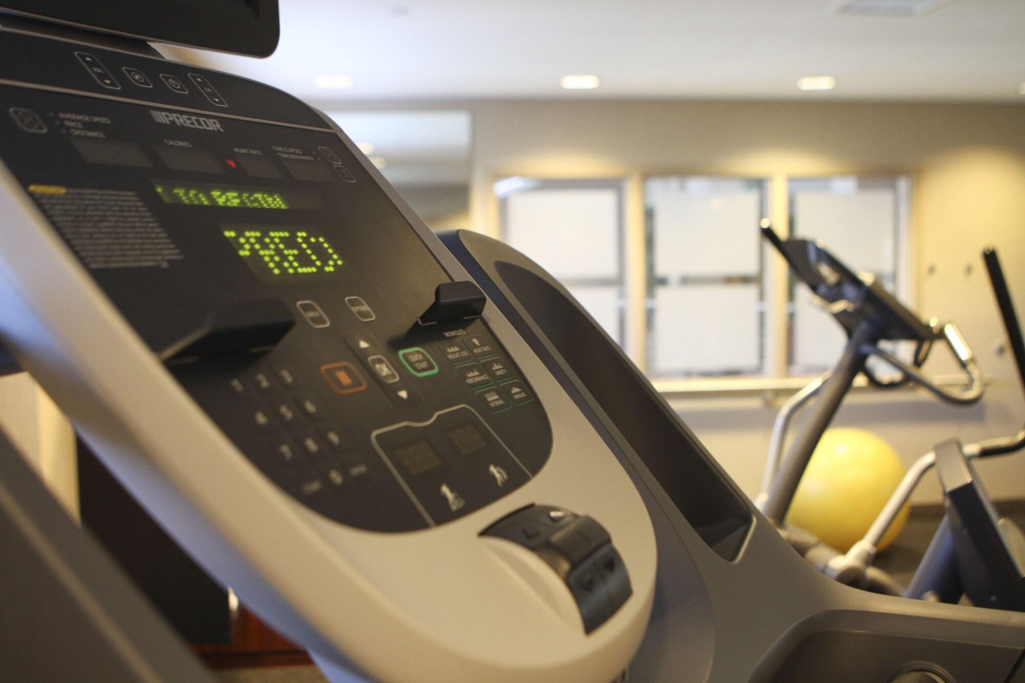 Gimnasio Executive Inn & Suites Embarcadero Cove