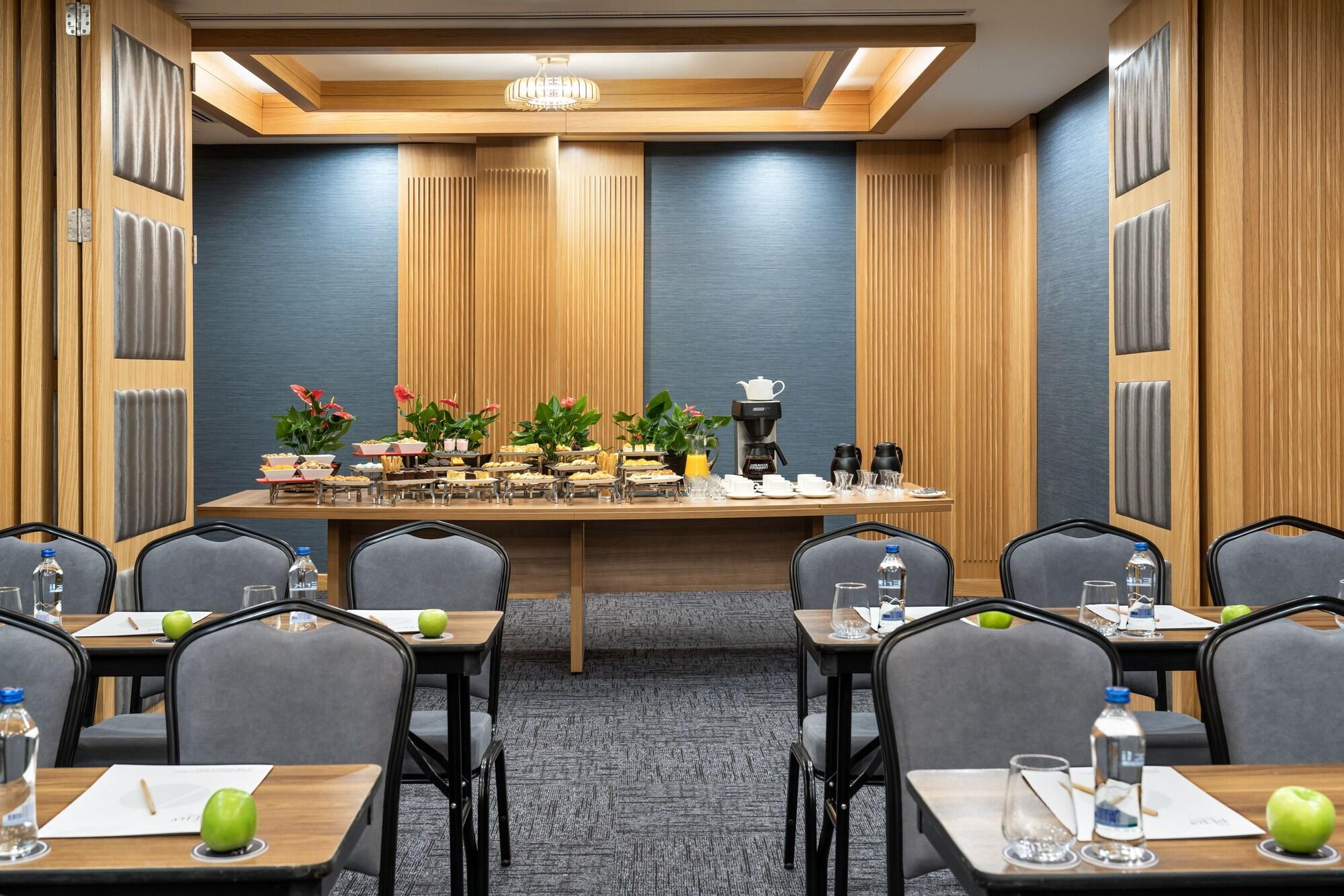 Sala de Reuniones Aspera Hotel Golden Horn