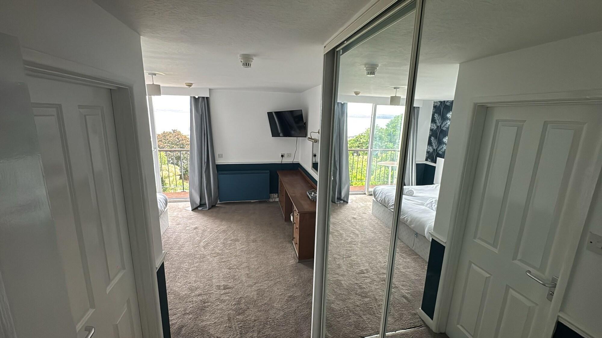 Bar/Salón Diamond Hotel