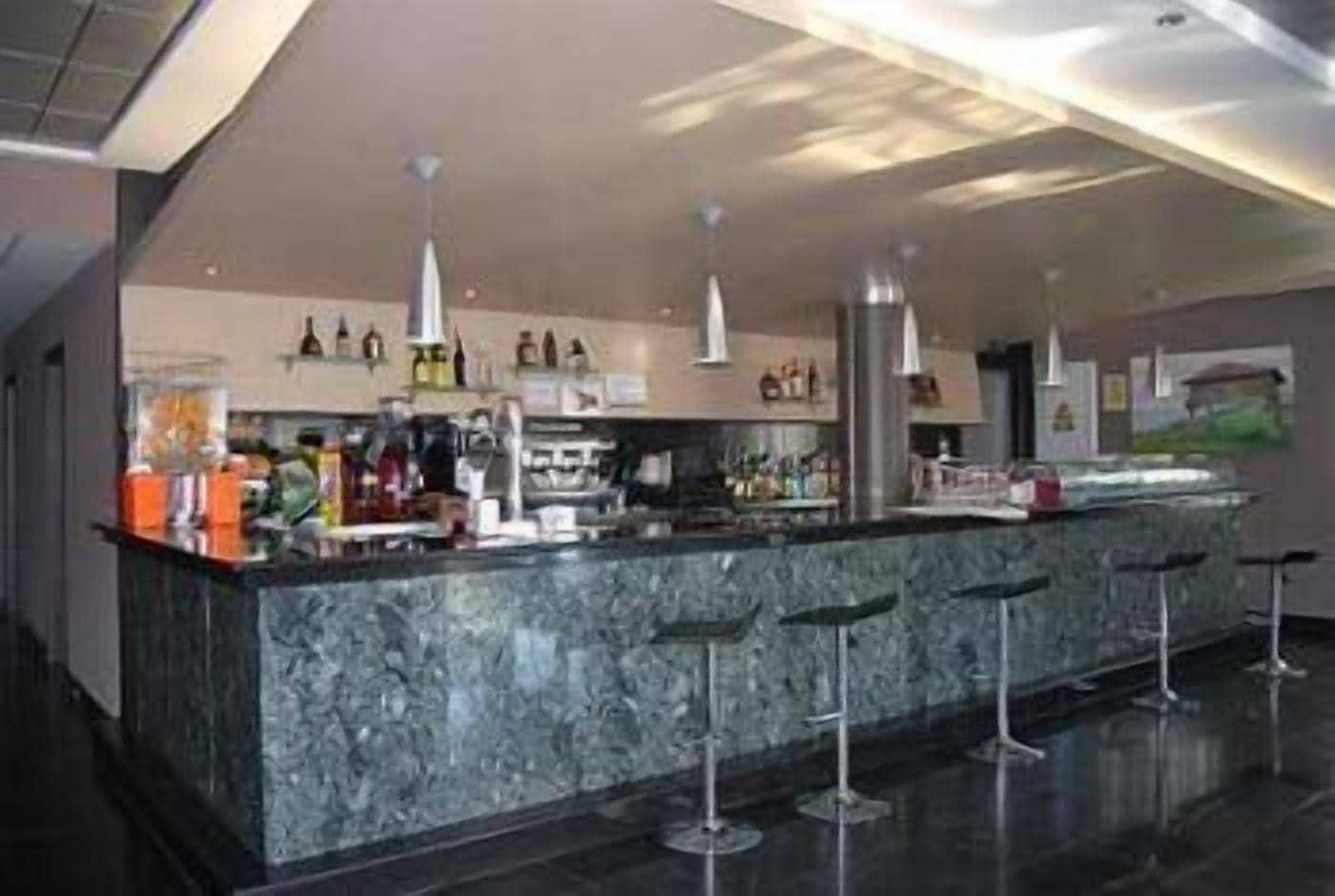 Bar/Salón Cuatro Hermanas