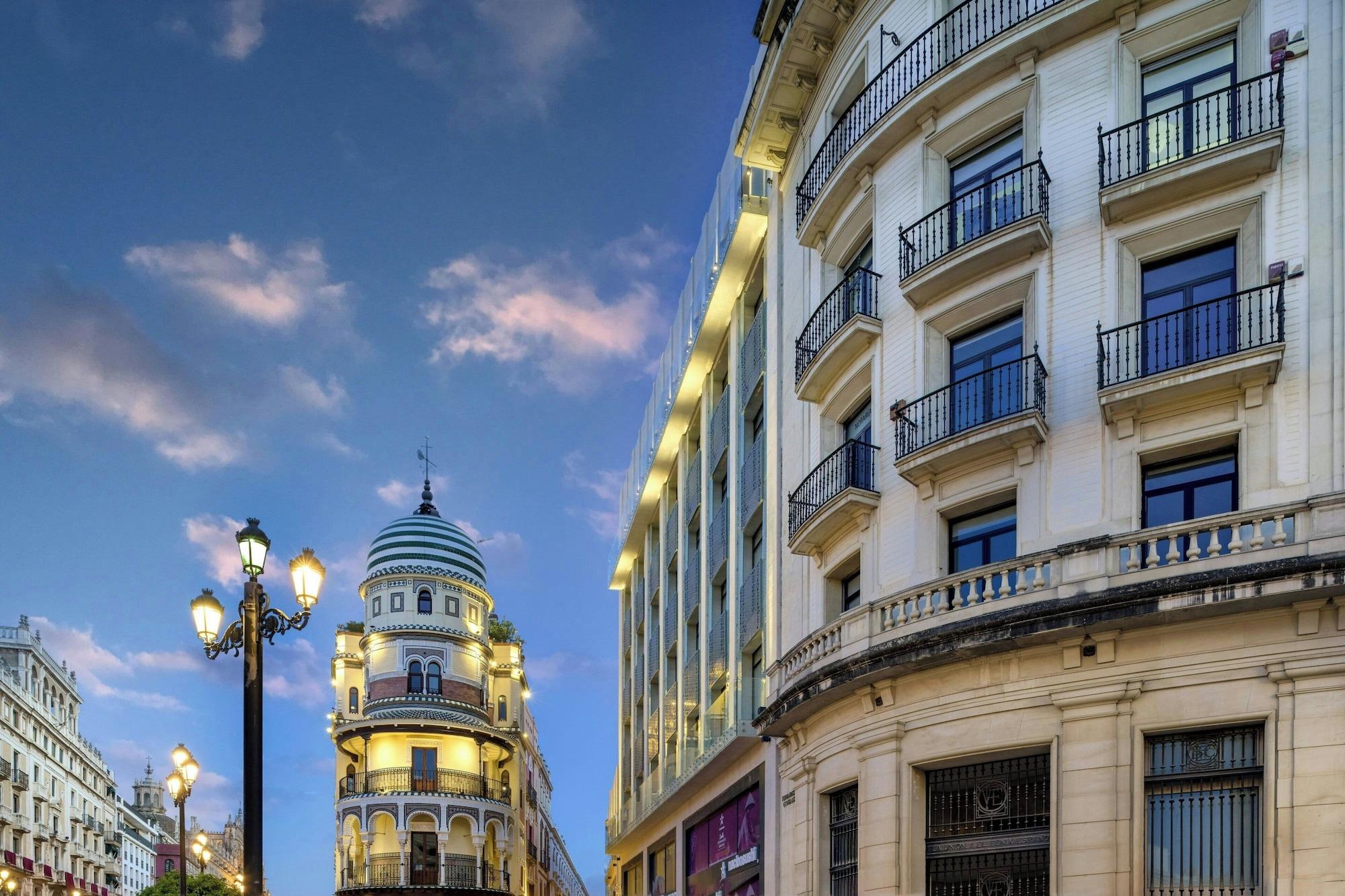 Vista Exterior Querencia de Sevilla Autograph Collection