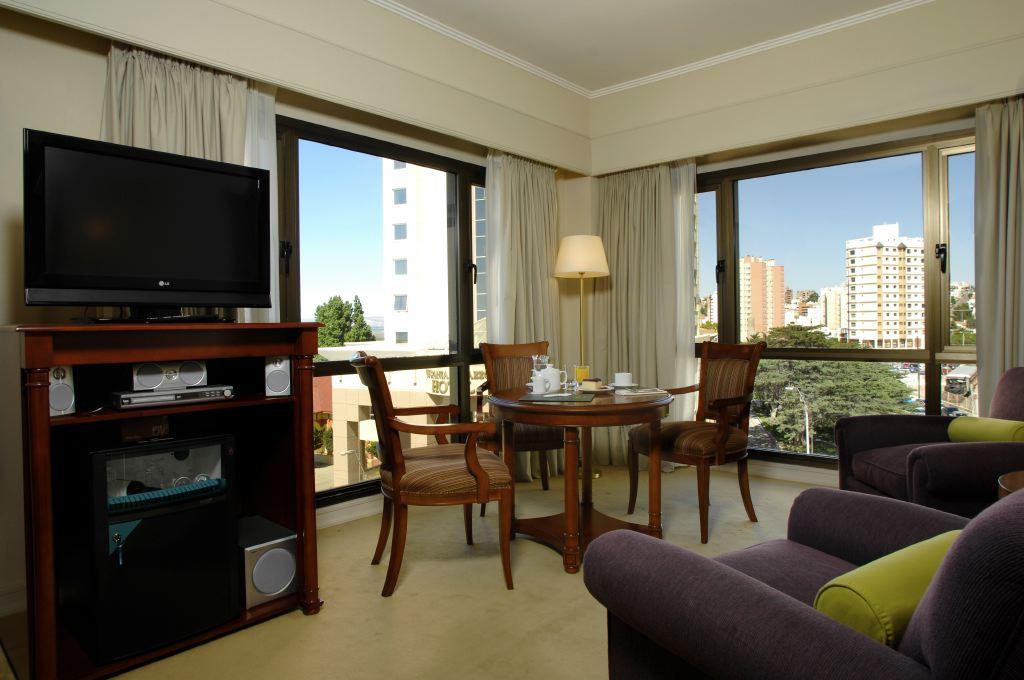 Vista Exterior Austral Hotel