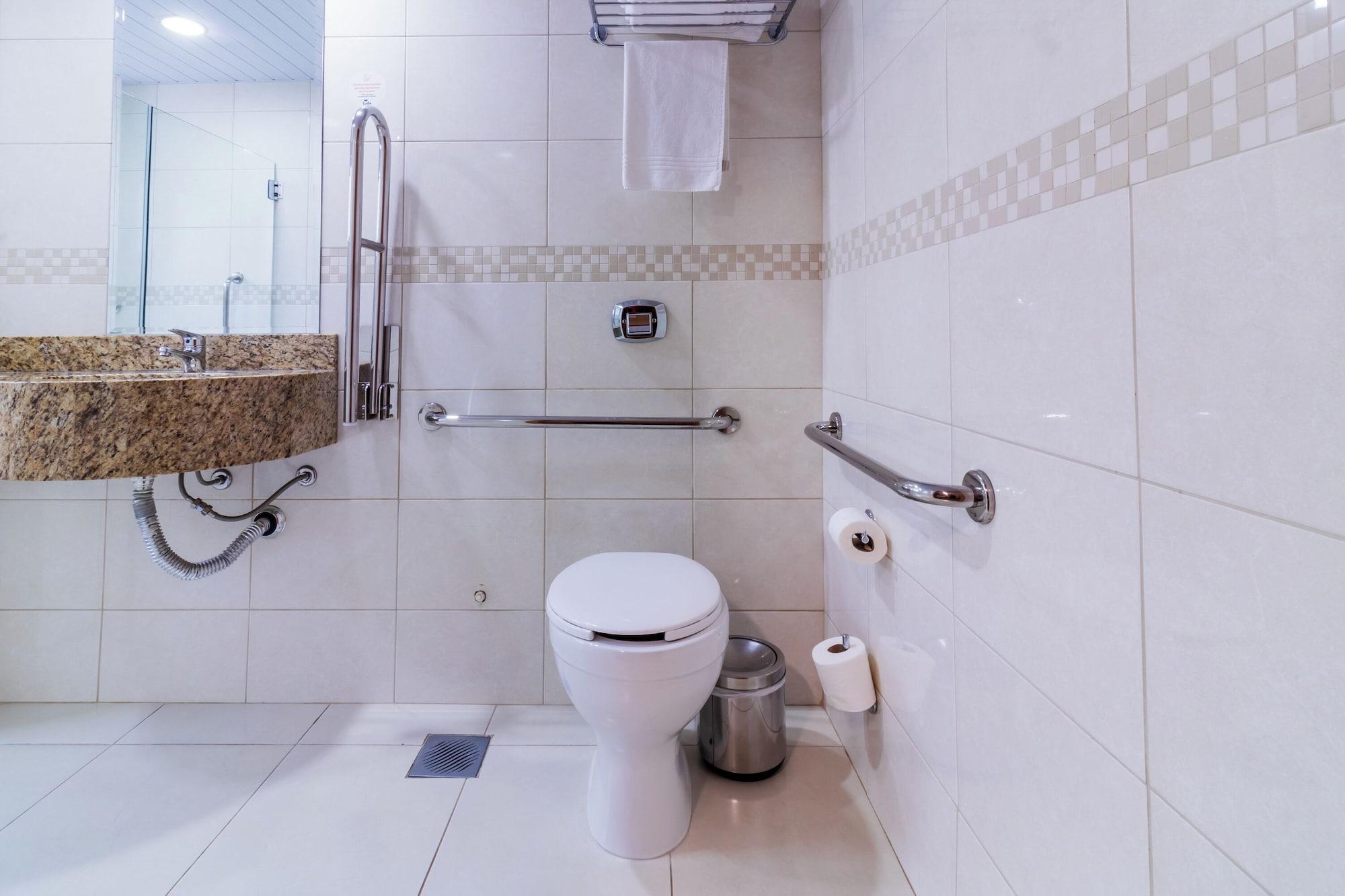 Equipamiento de Habitación Luds Comfort Hotel