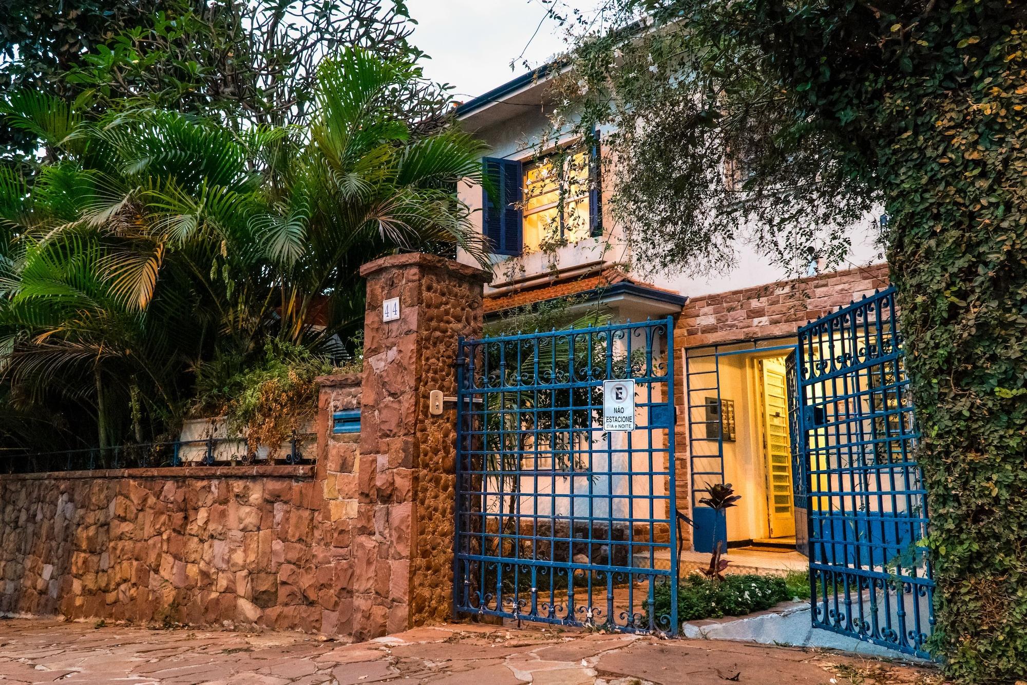 Vista Exterior Paradiso Hostel