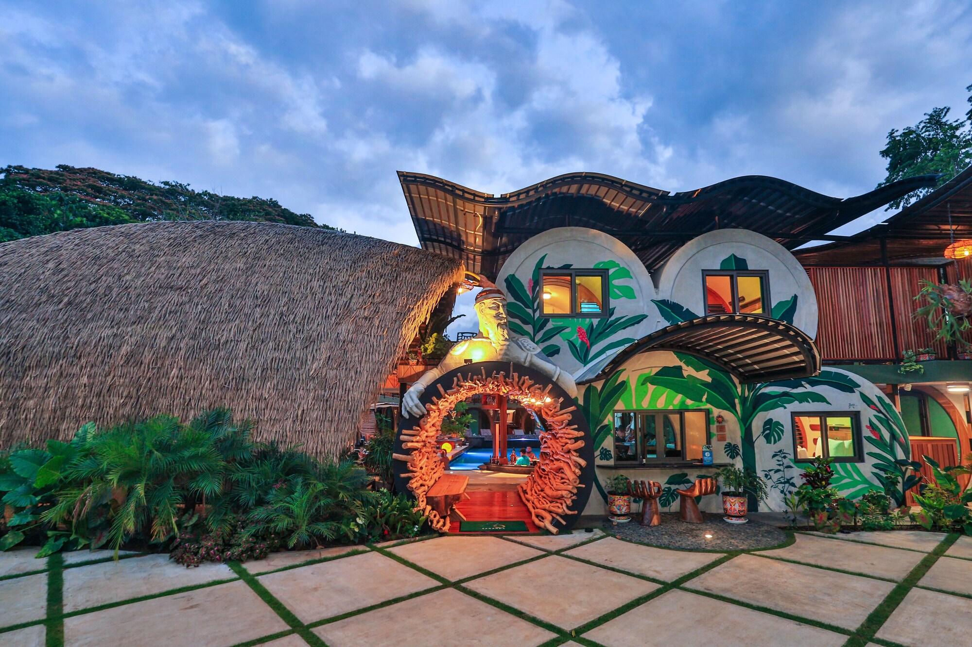 Vista Exterior Saranda Boutique Hotel