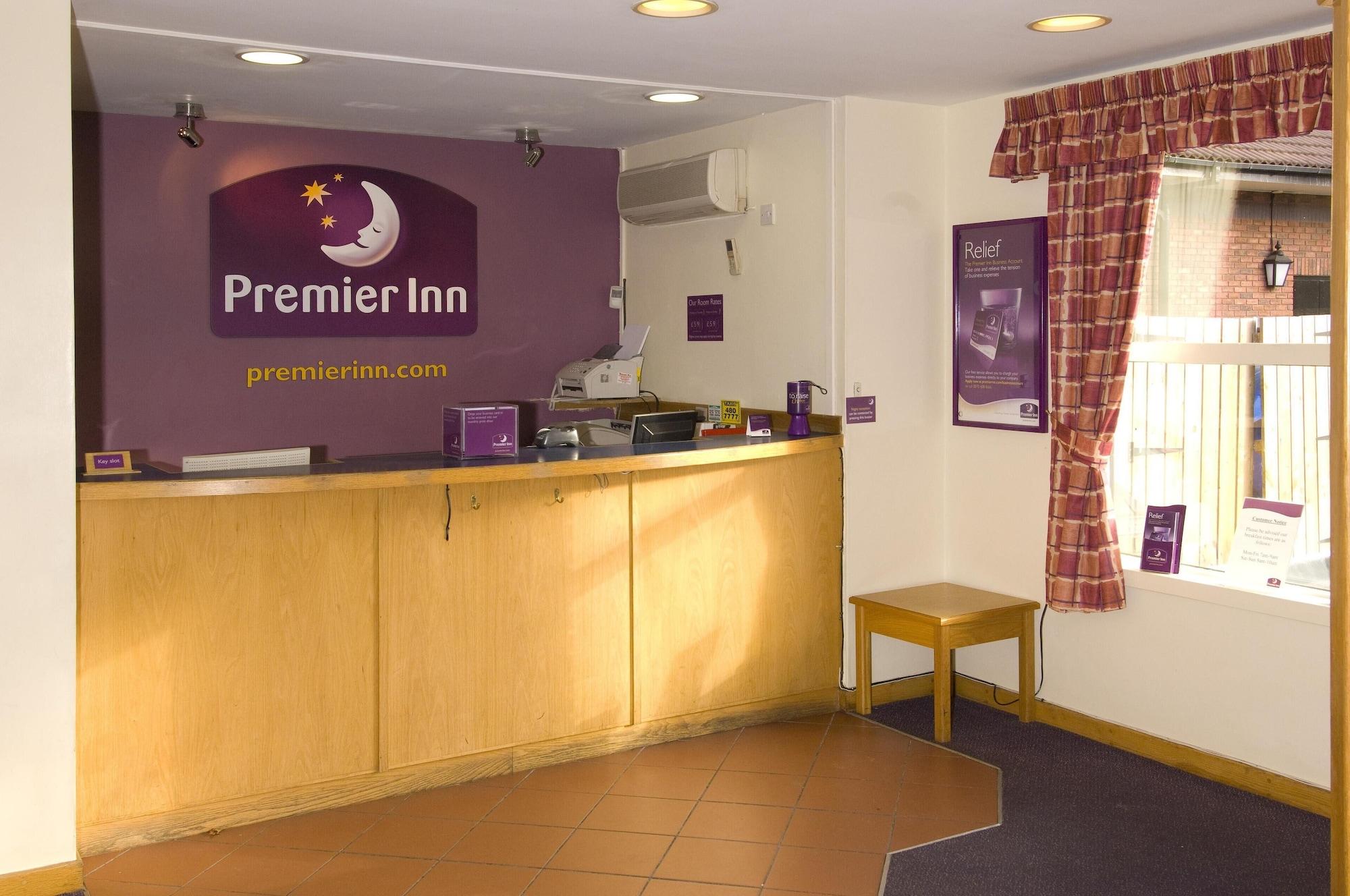 Vista Lobby Premier Inn Liverpool - West Derby