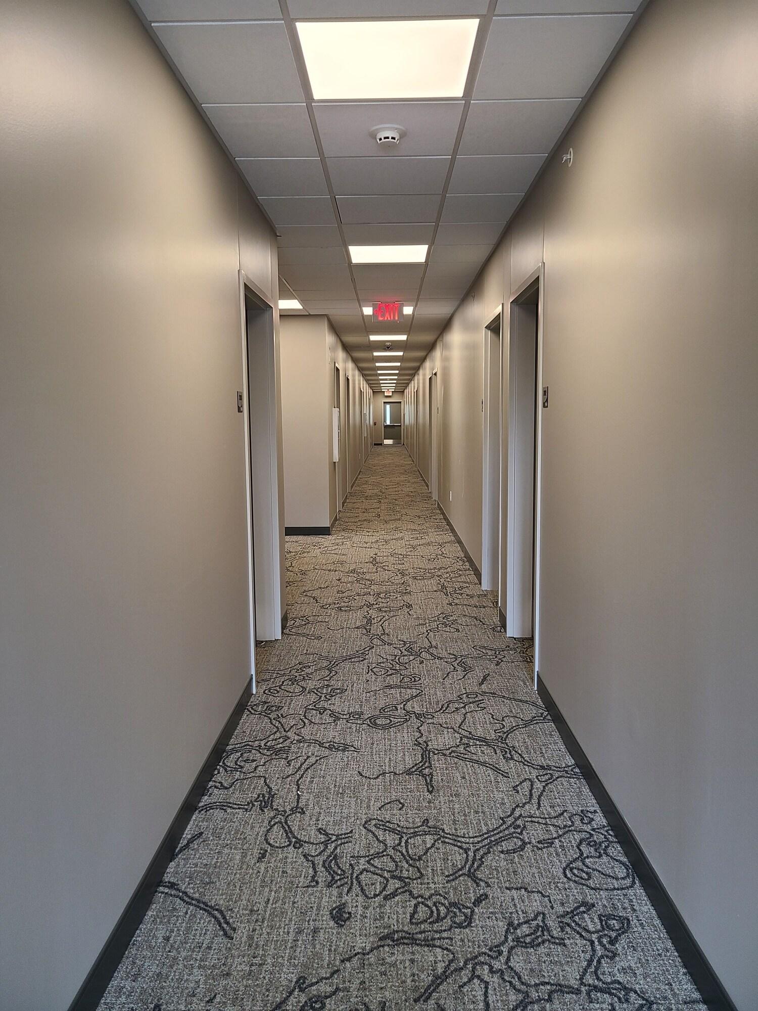 Varios Hamburg Inn & Suites