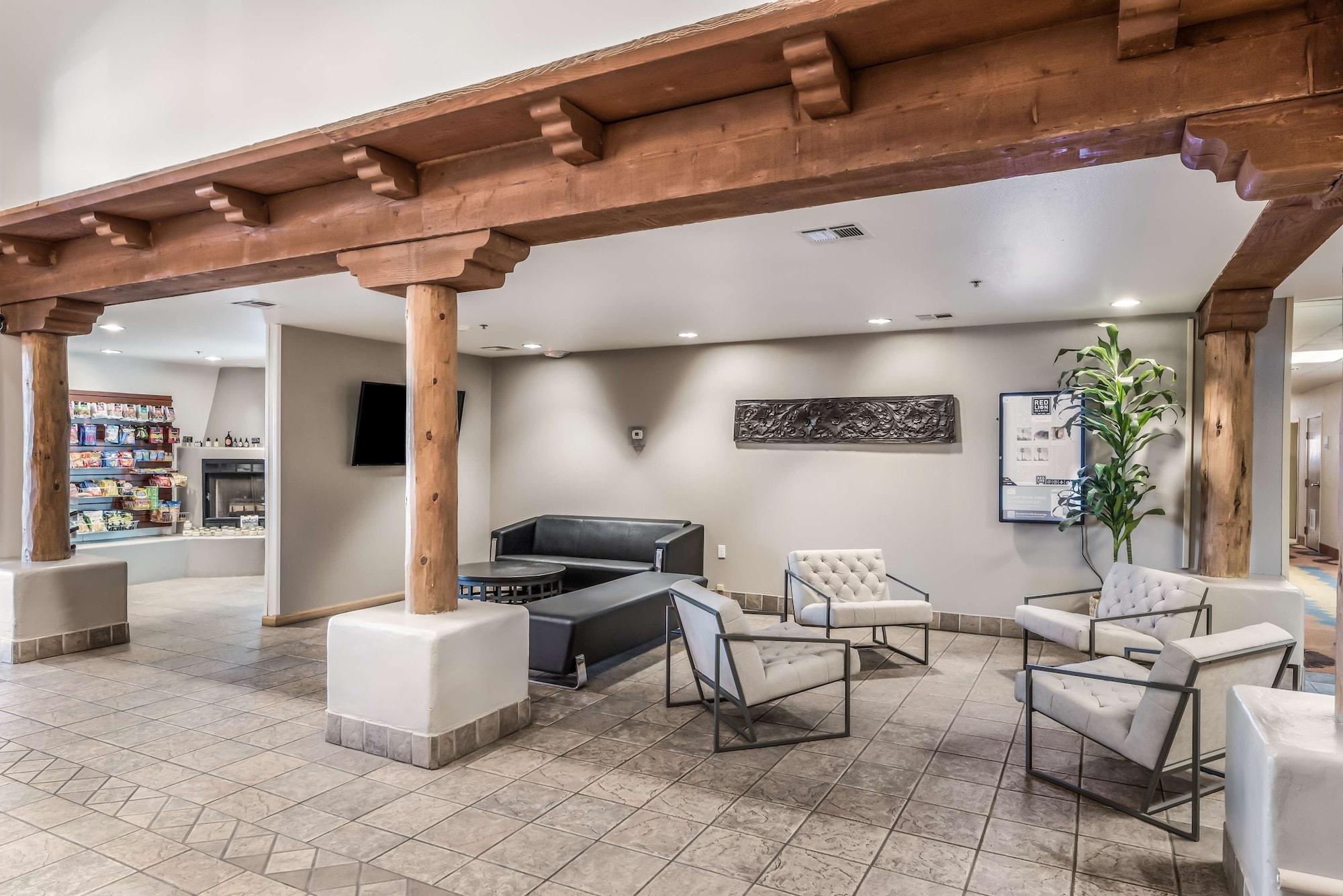 Vista Lobby Red Lion Inn & Suites Goodyear Phoenix