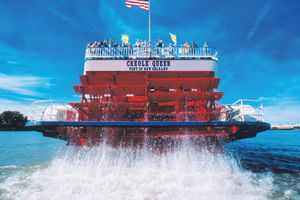 Actividad - Crucero histórico con comida opcional